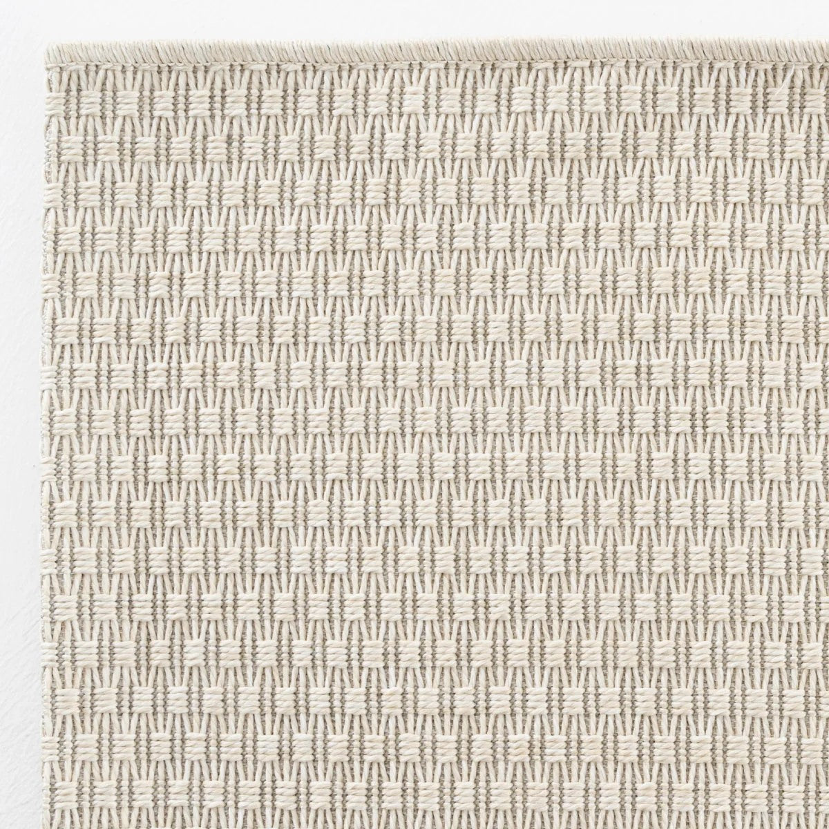 Krem Beyaz Hasır Dokulu Modern Halı