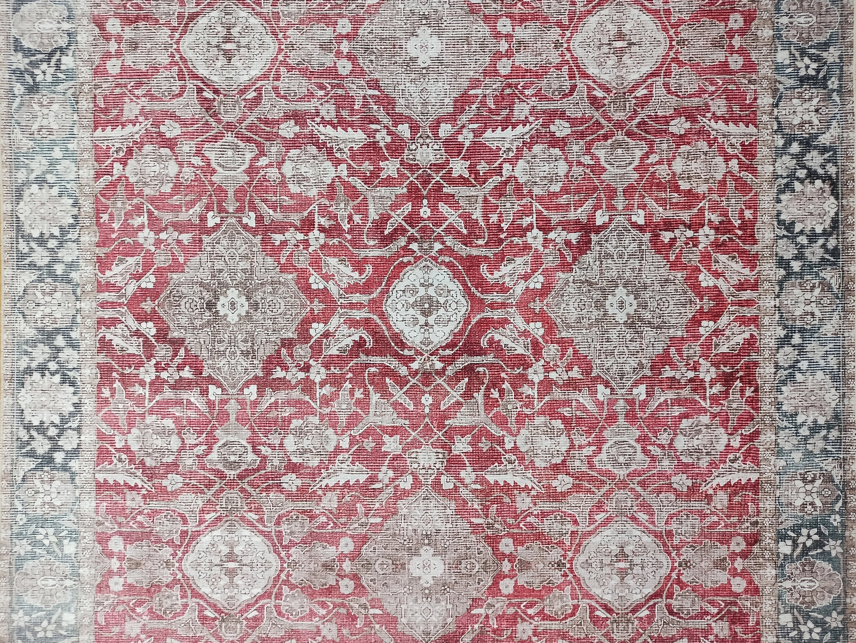 Kırmızı ve Gri Eskitme Medalyonlu Vintage Halı