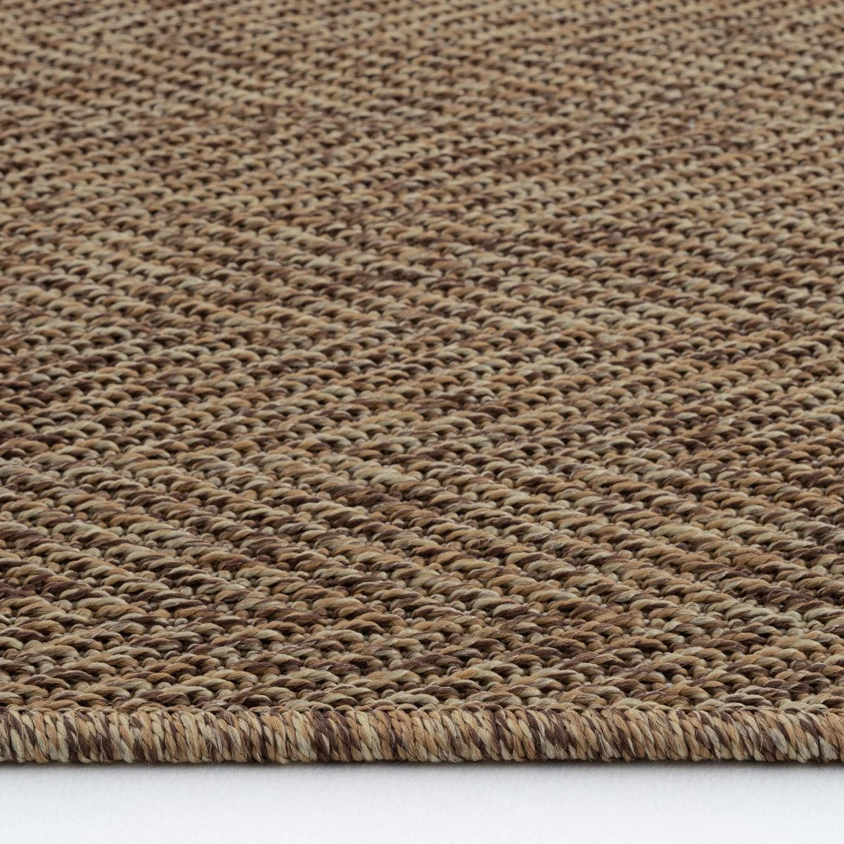 Düz Kahve Toprak Kılçık Desenli Halı-Pera Halı