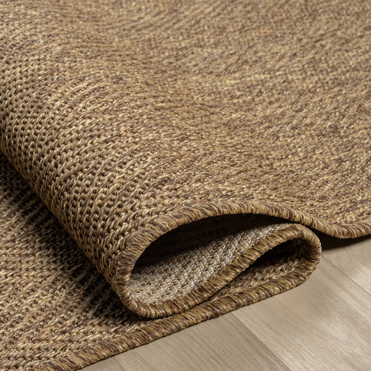 Düz Kahve Toprak Kılçık Desenli Halı-Pera Halı