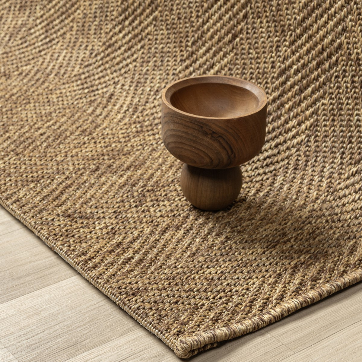 Düz Kahve Toprak Kılçık Desenli Halı-Pera Halı