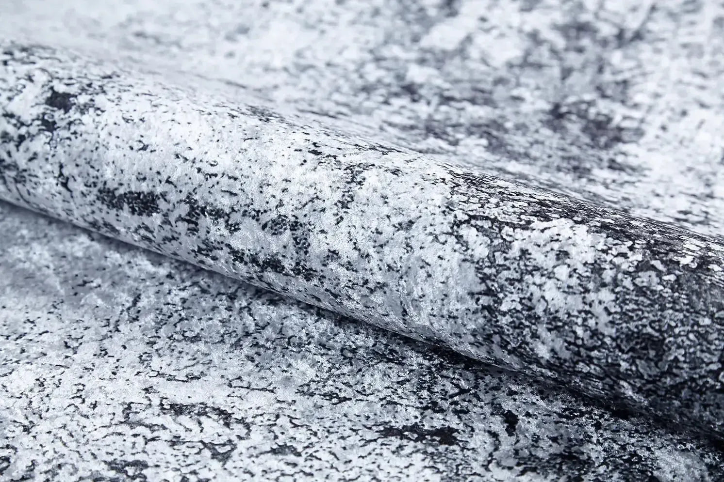 Eskitme Abstre Monokrom Halı-Pera Halı