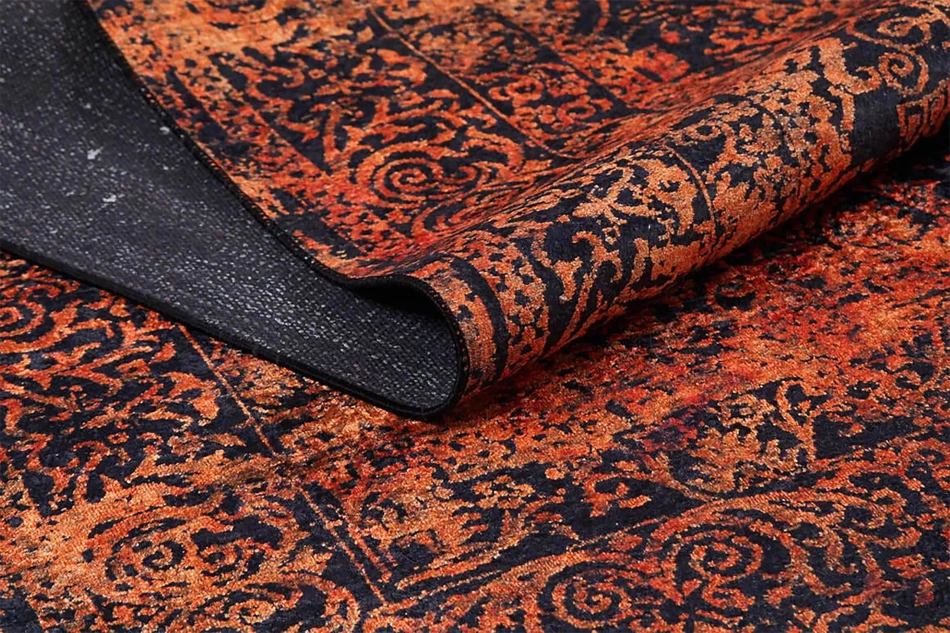 Eskitme Turuncu Siyah Madalyon Halı-Pera Halı