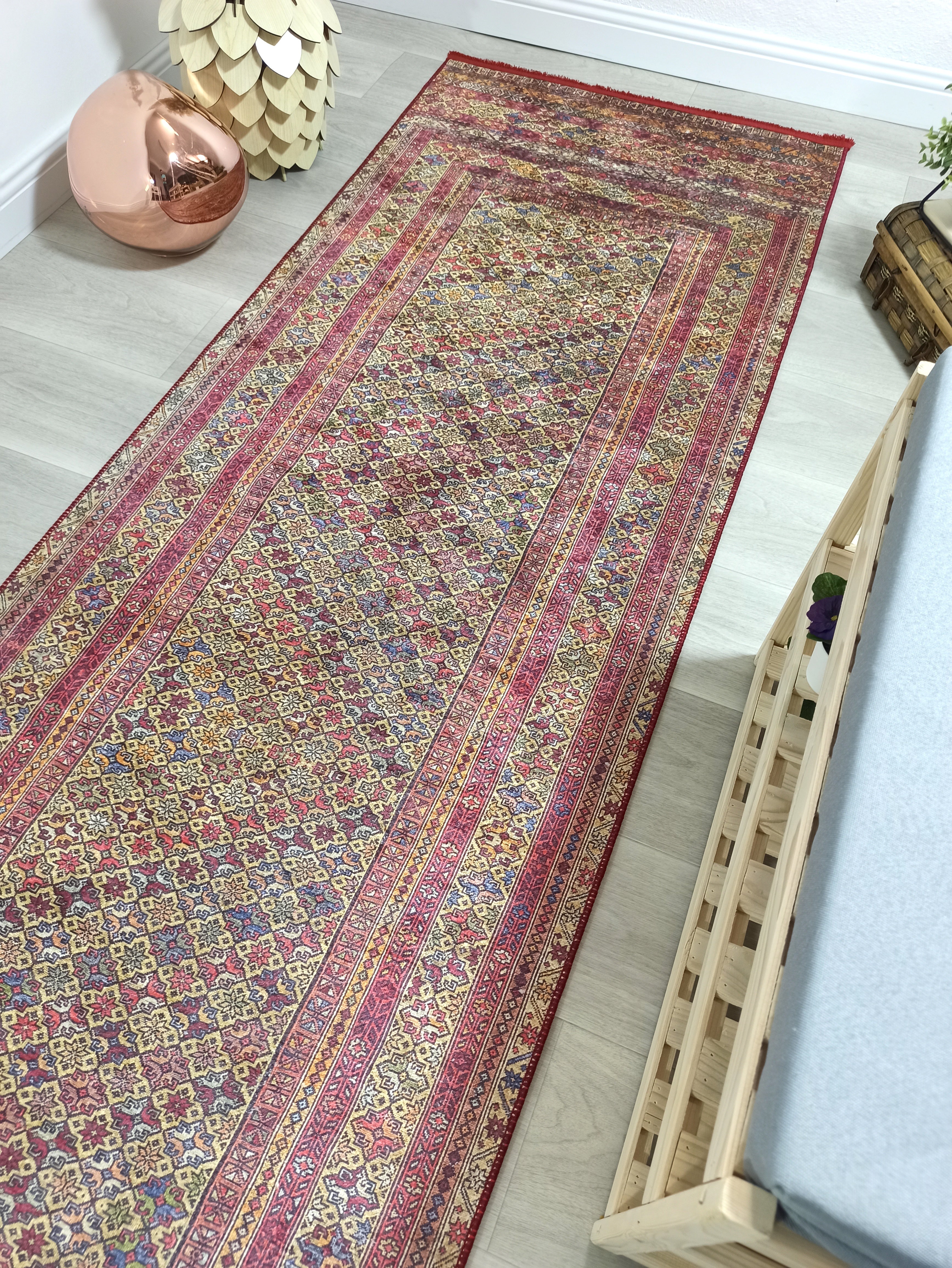 Kırmızı Bej Geleneksel Otantik Desenli Etnik Halı