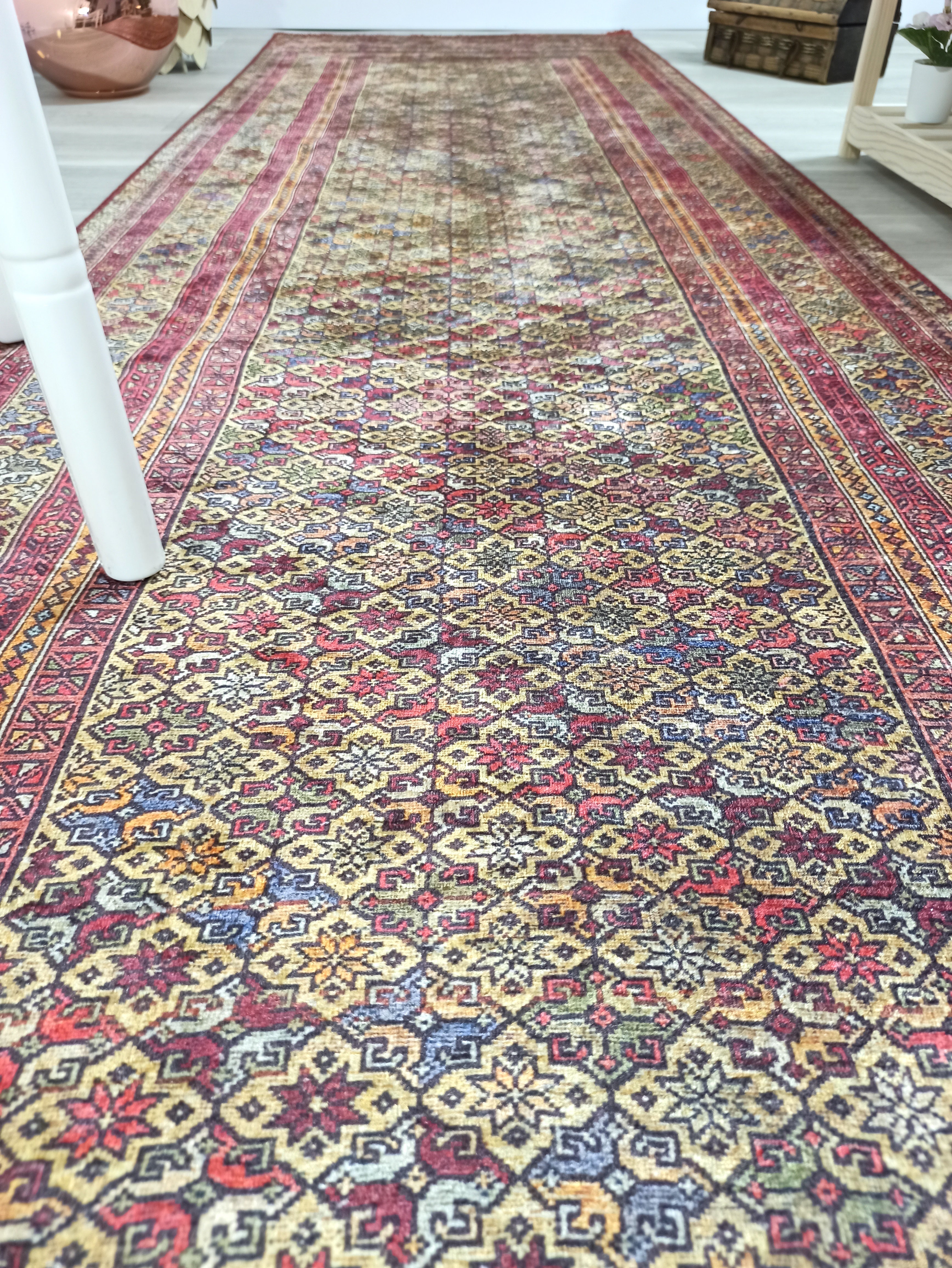 Kırmızı Bej Geleneksel Otantik Desenli Etnik Halı