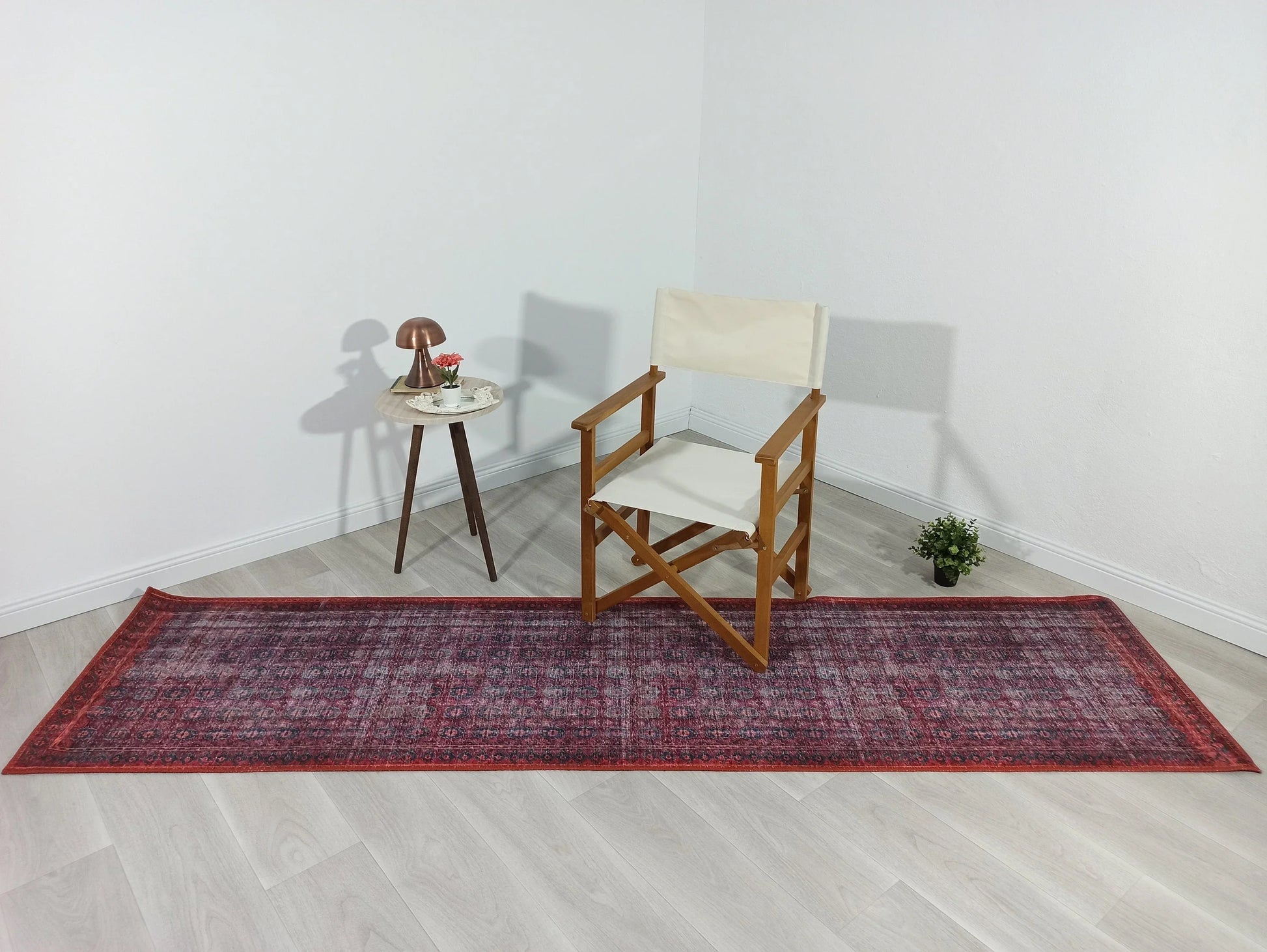 Fuşya Pembe ve Kırmızı Desenli Vintage Halı-Pera Halı