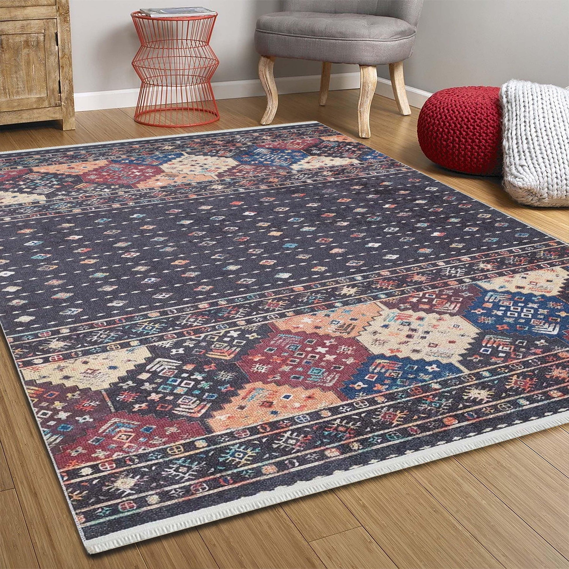 Geometrik Desenli Bohem Siyah Halı-Pera Halı