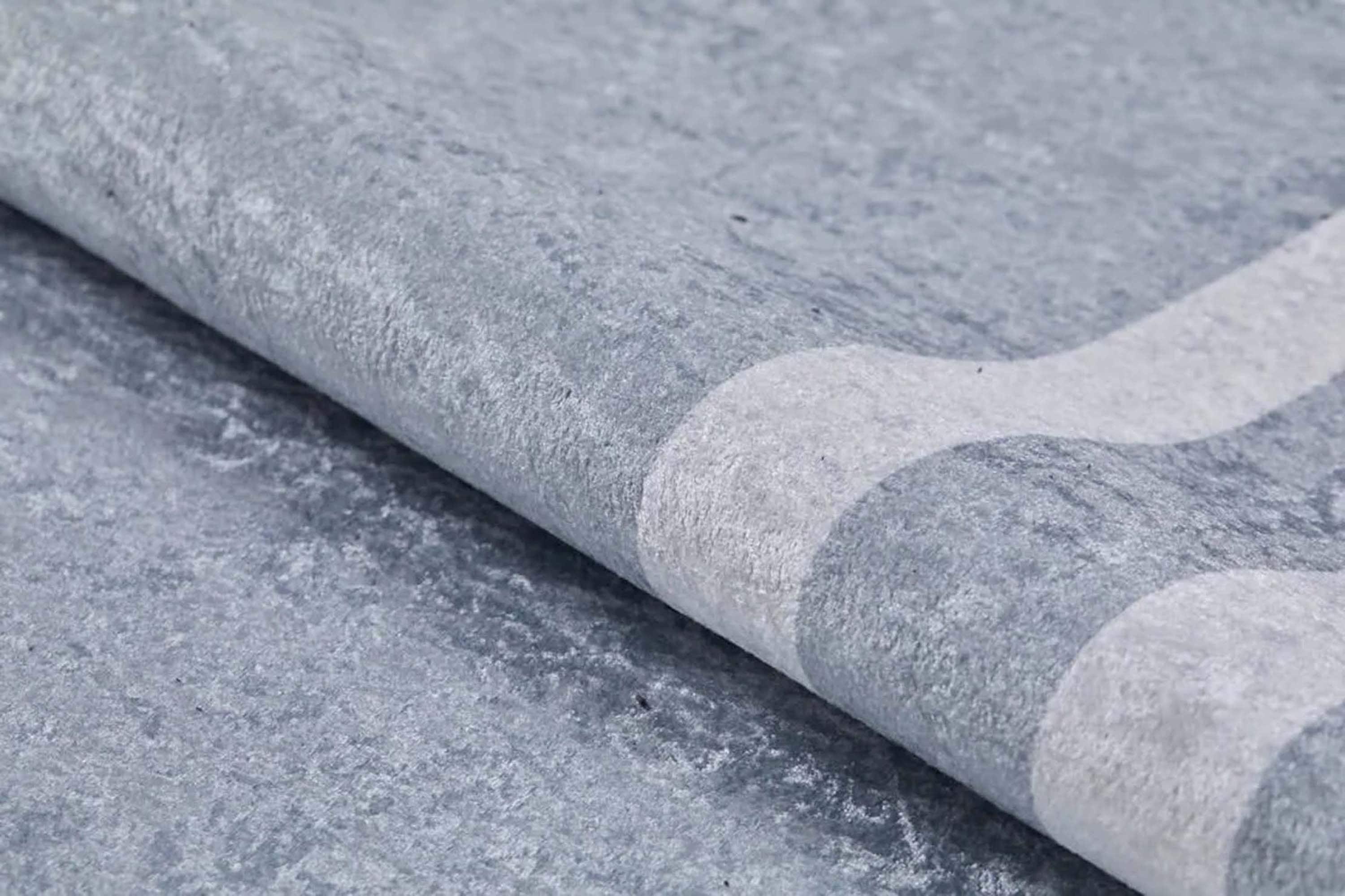 Geometrik Desenli Gri Halı-Pera Halı