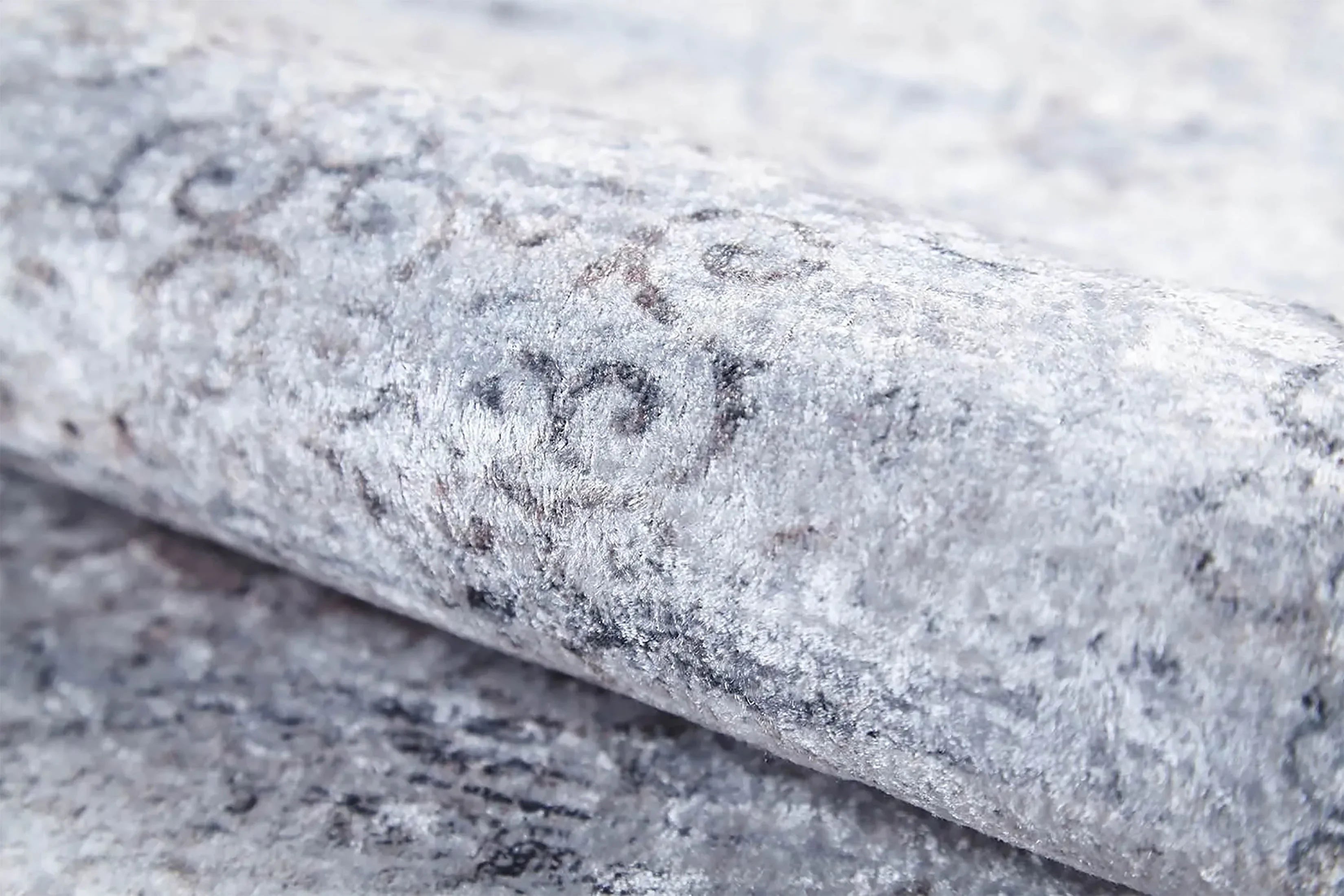 Gri Çiçekli Vintage Geometrik Madalyon Halı-Pera Halı