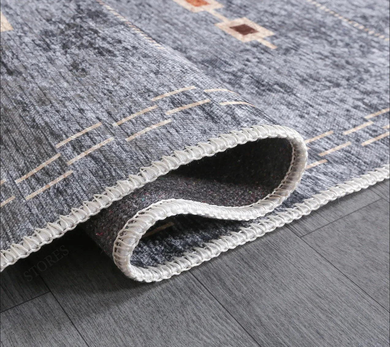 Gri Renkli Kare Desenli Modern Kilim Halı-Pera Halı