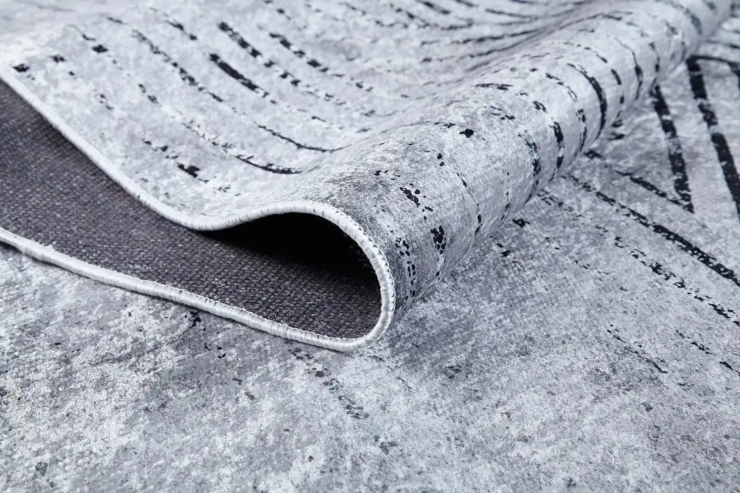 Gri Siyah Çapraz Çizgili Modern Halı-Pera Halı