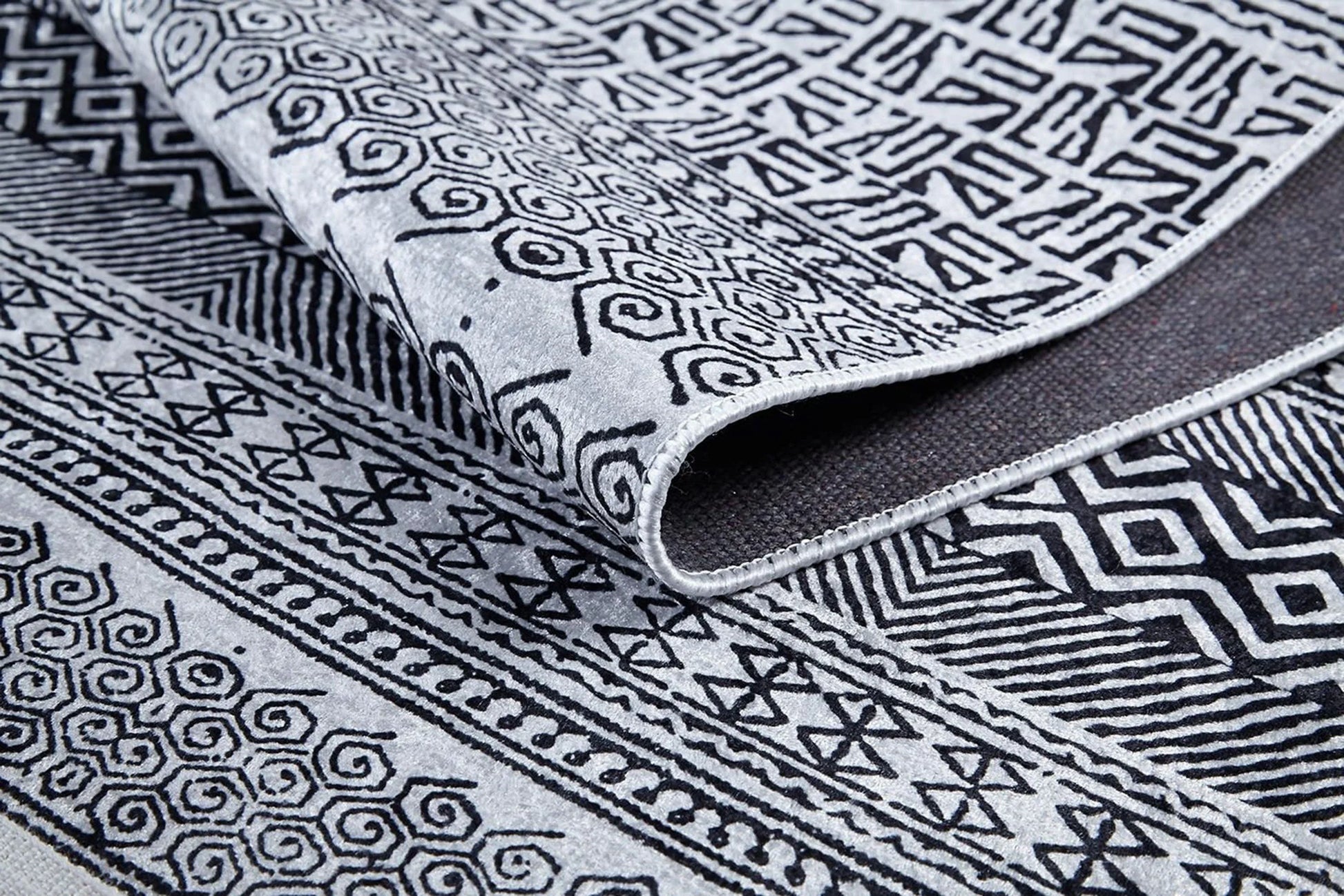 Gri Siyah Geometrik Desenli Halı-Pera Halı