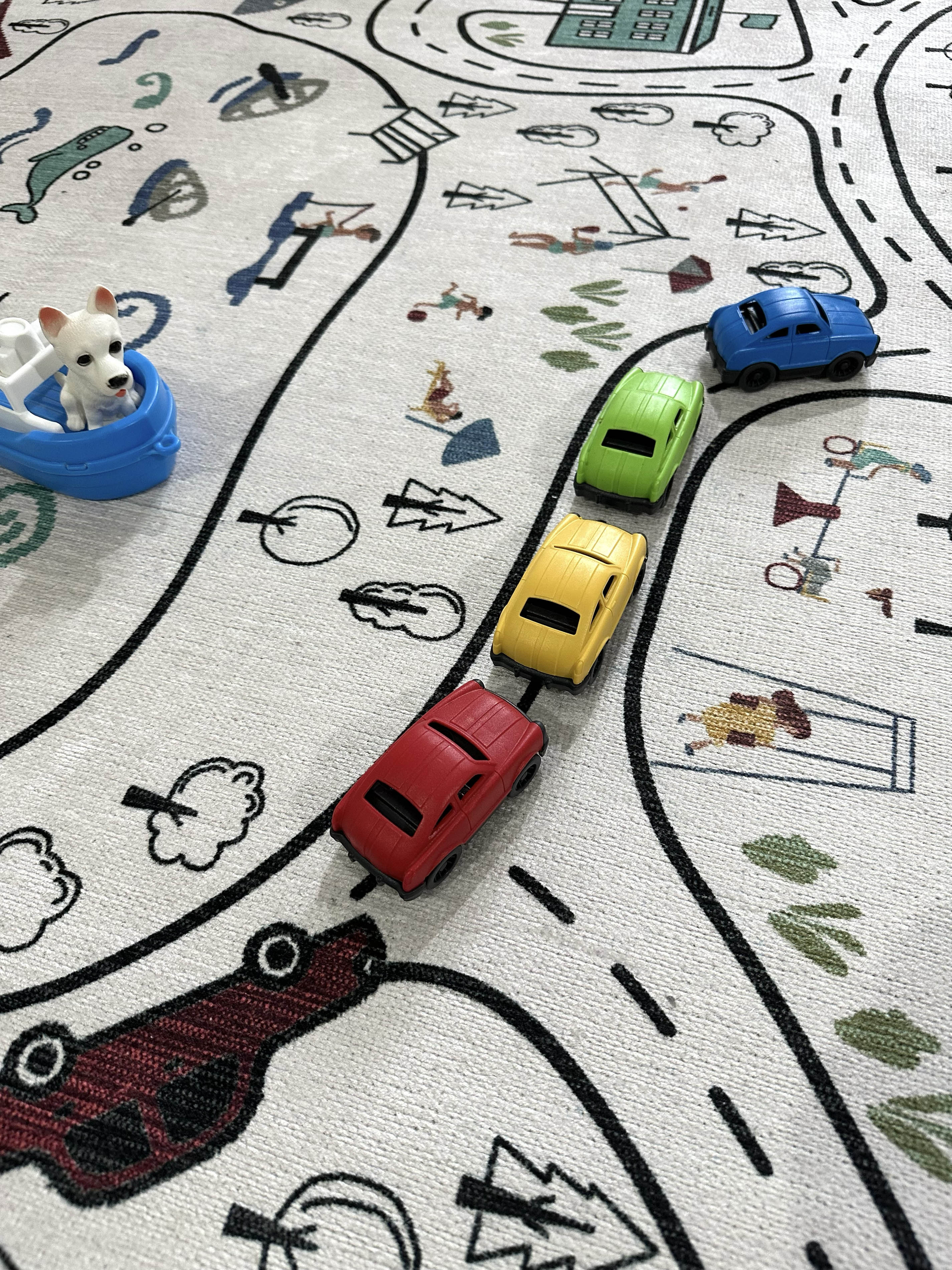 Kinderteppich mit Verkehrsmotiv