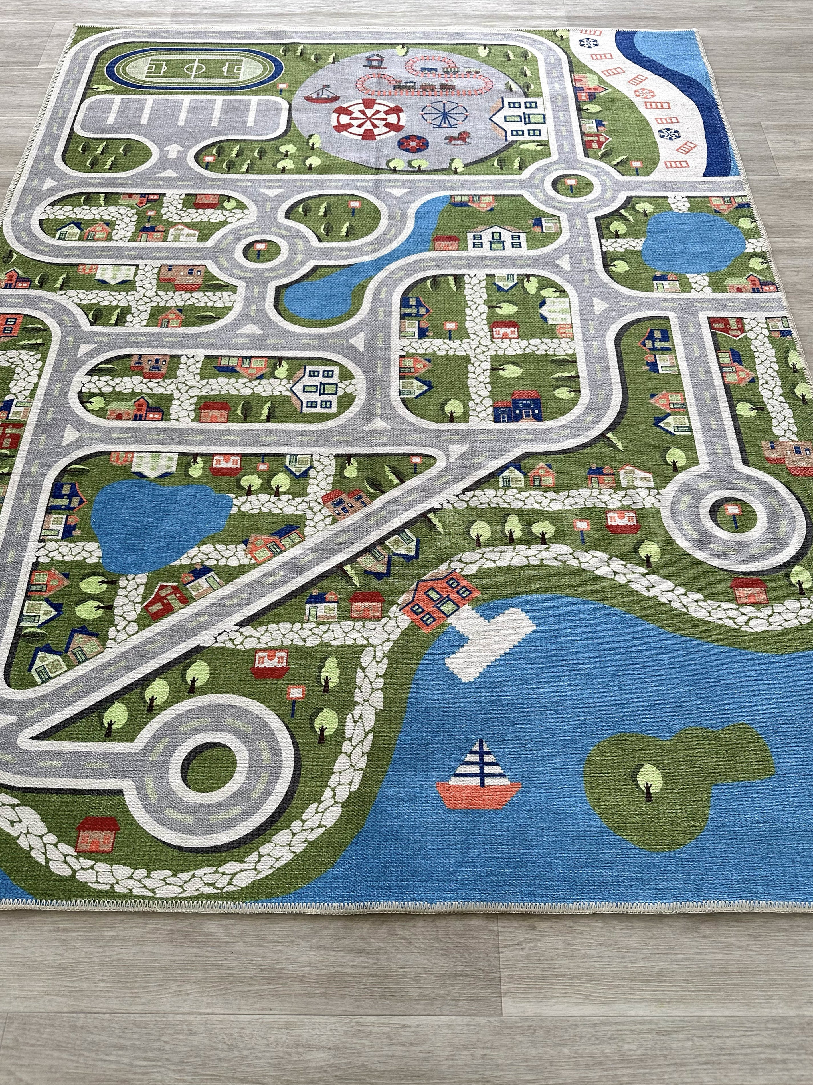 Kinderteppich mit Verkehrsmotiv