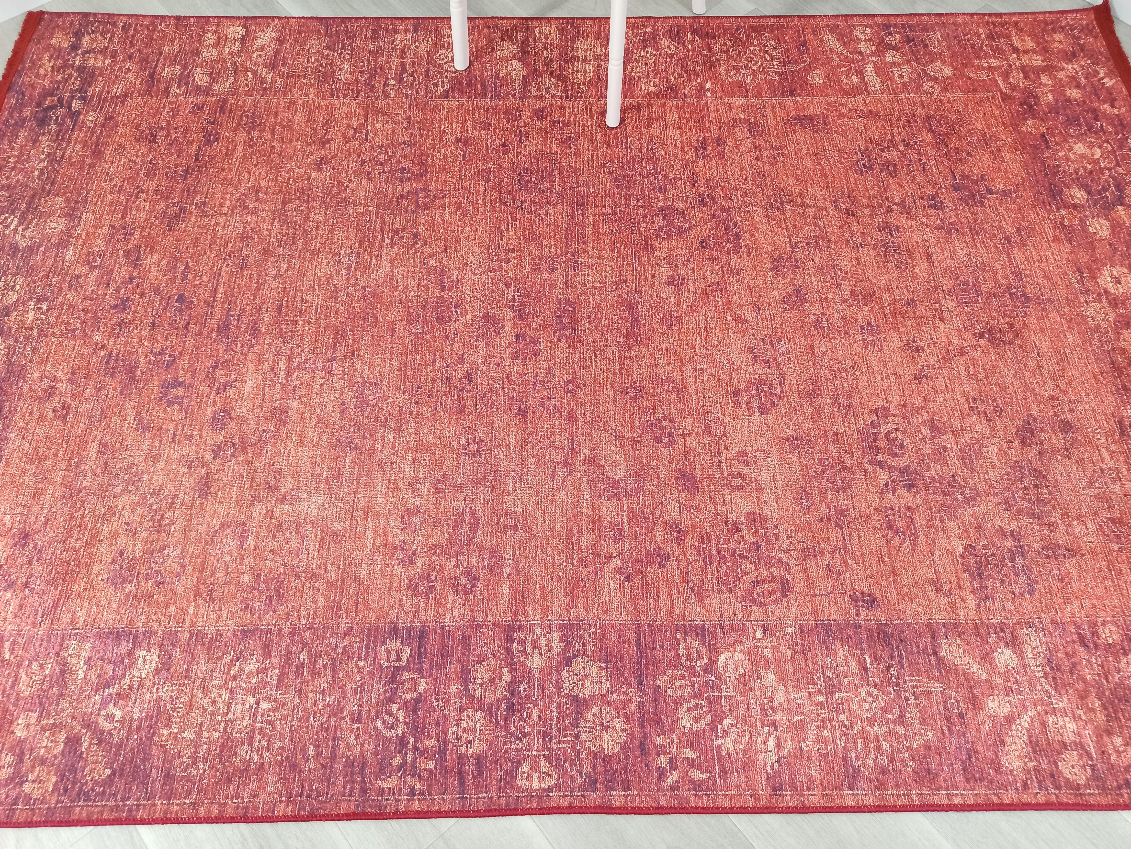 Kırmızı Eskitme Bordo Klasik Desenli Vintage Salon Halısı