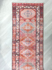 Grauer Vintage-Teppich mit geometrischem Muster