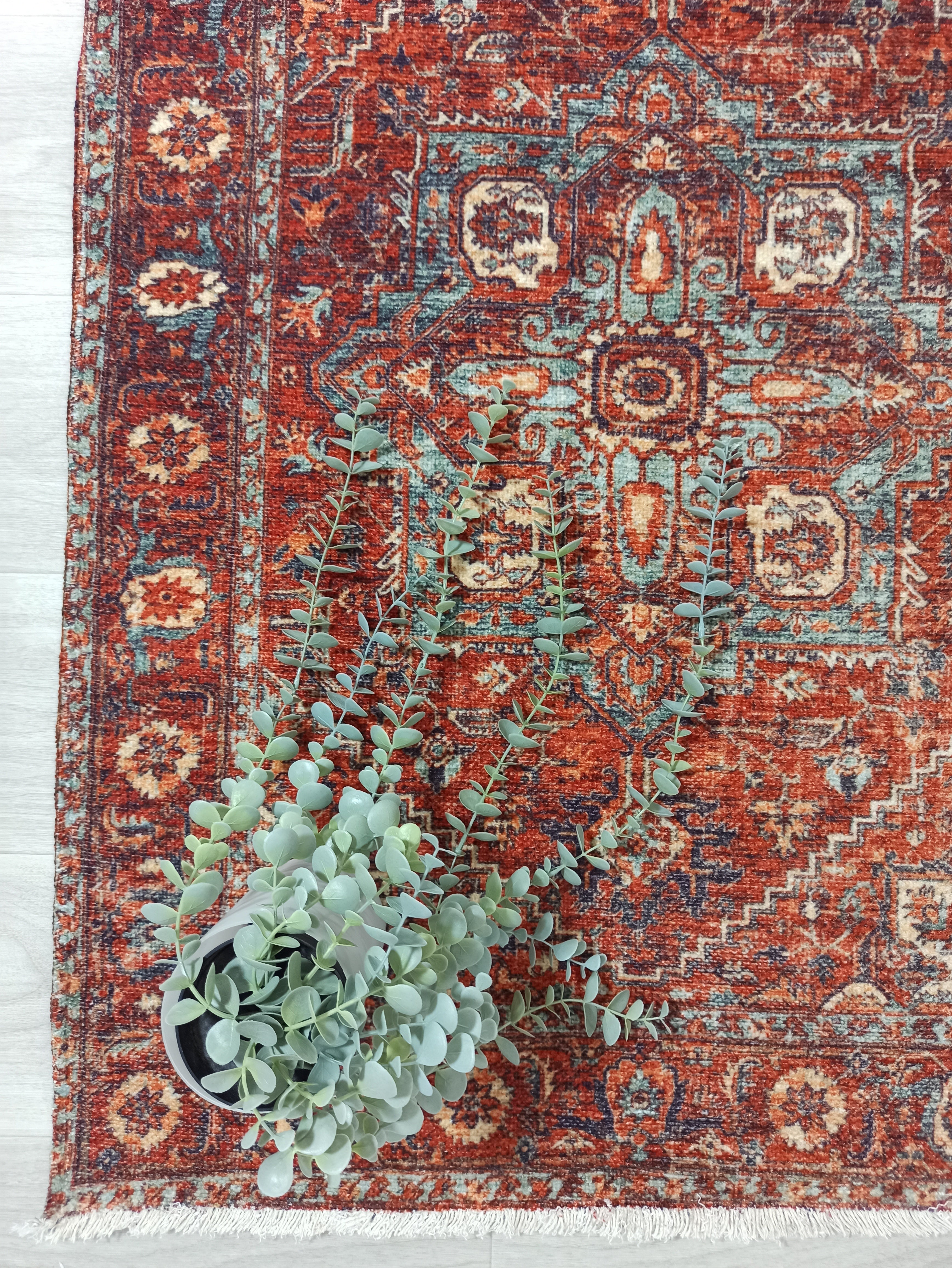 Kiremit ve Lacivert Medalyonlu Vintage Yolluk