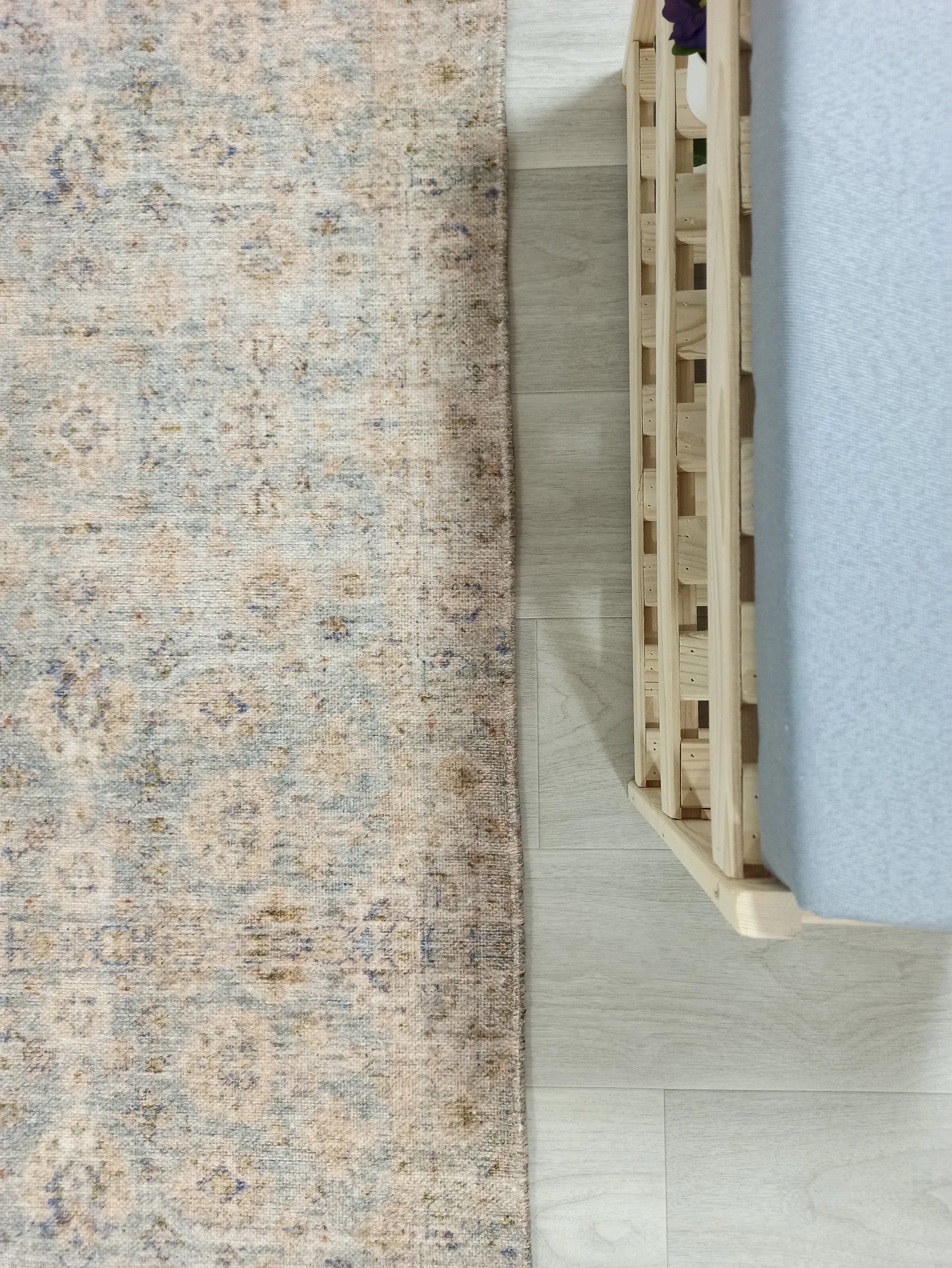 Bej ve Vizon Eskitme Desenli Vintage Halı