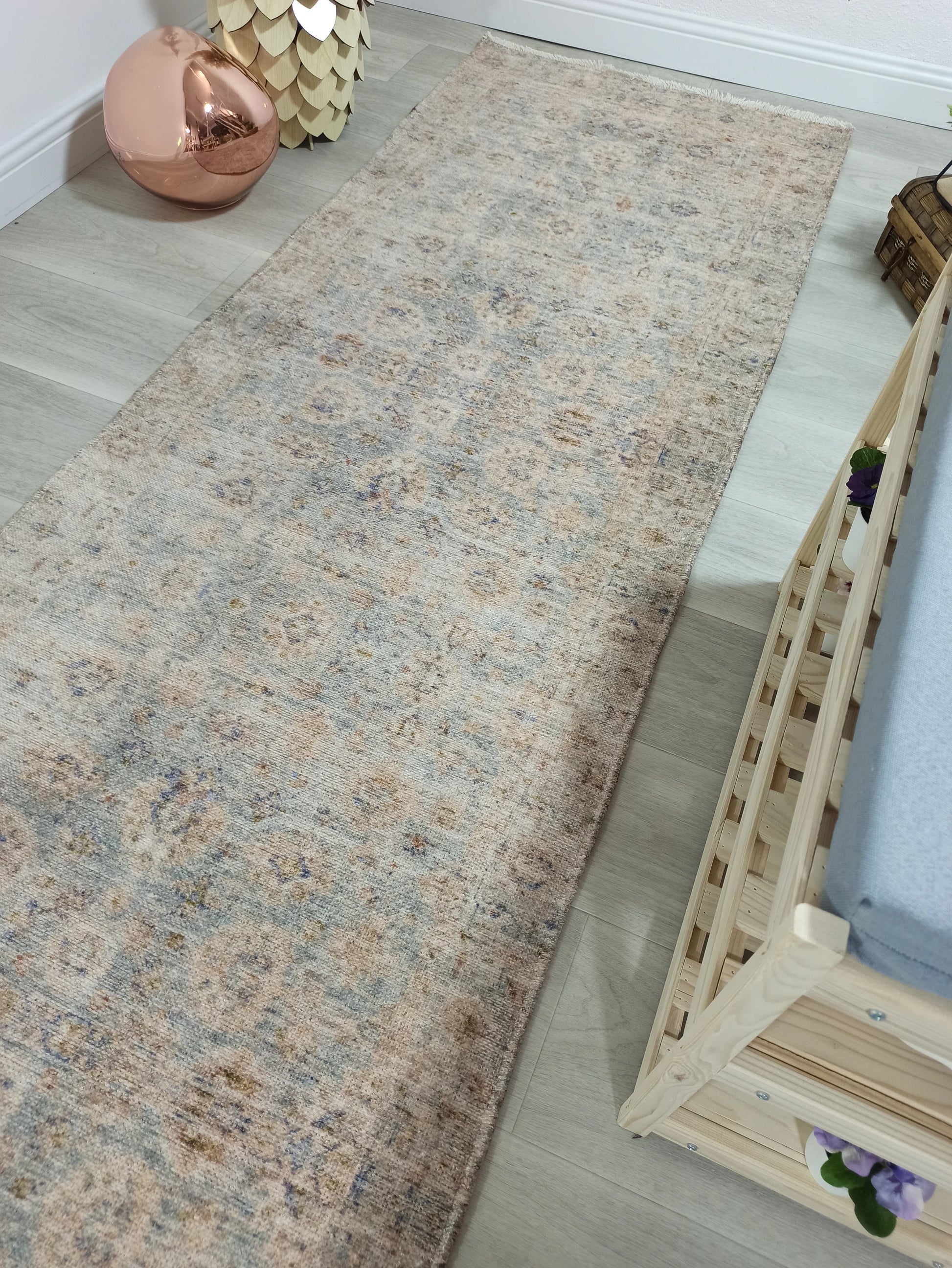 Bej ve Vizon Eskitme Desenli Vintage Halı