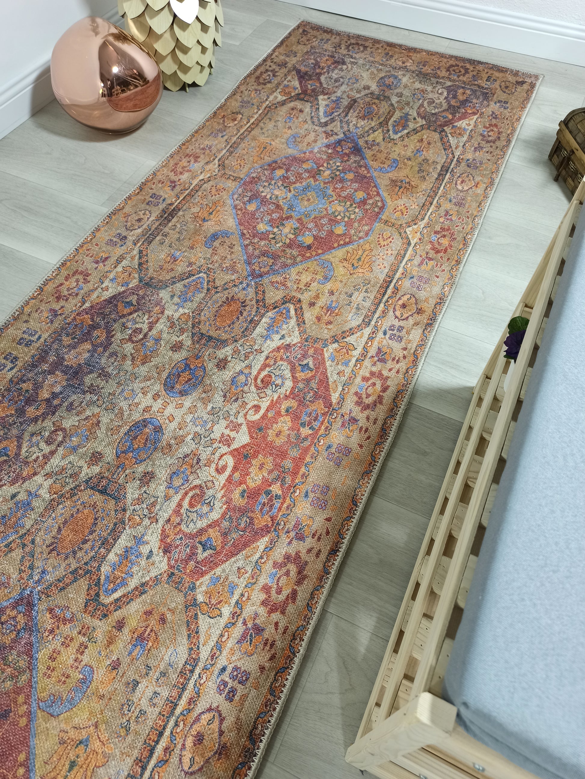 Turuncu ve Mavi Medalyonlu Vintage Yolluk