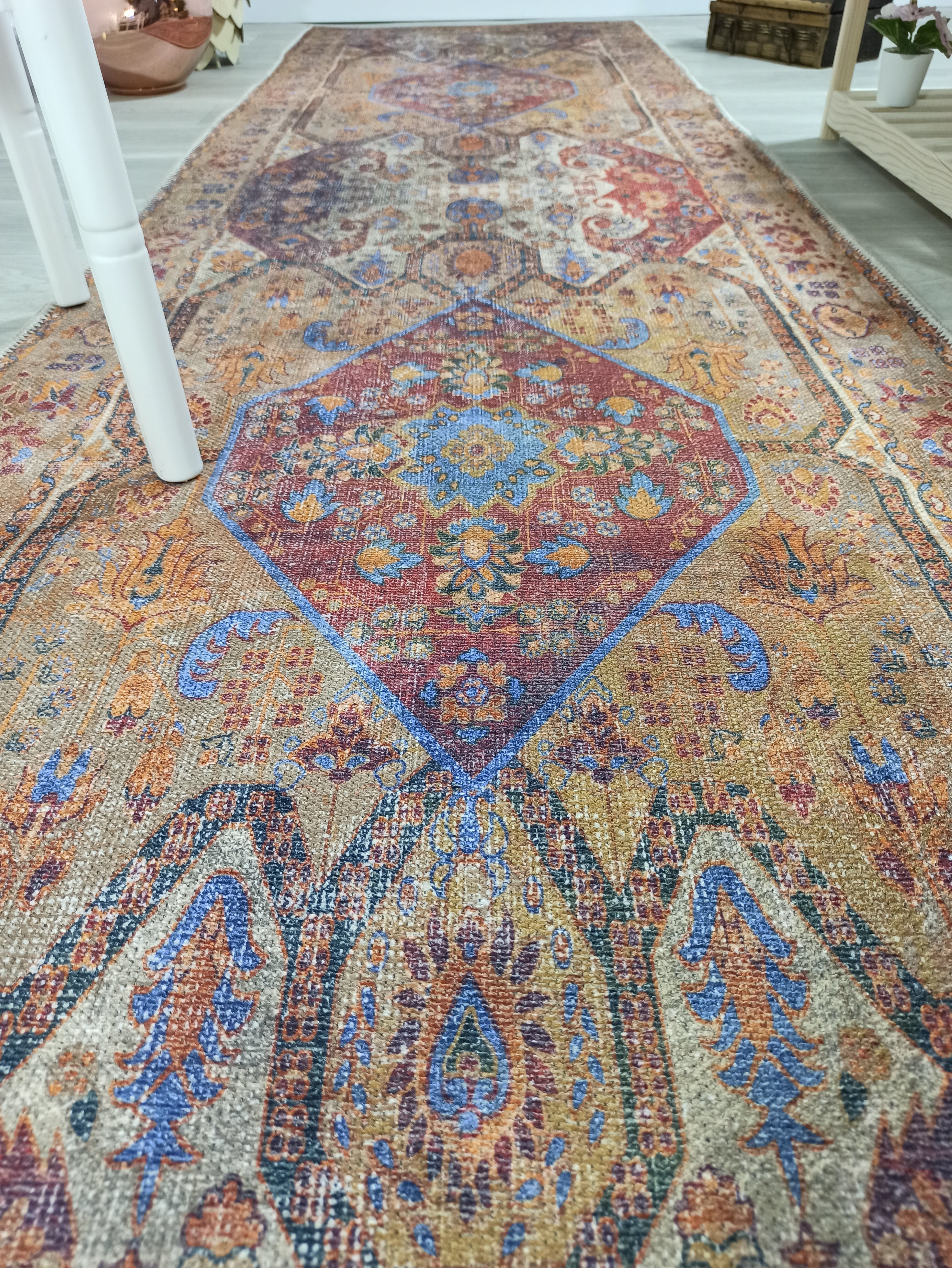 Turuncu ve Mavi Medalyonlu Vintage Yolluk