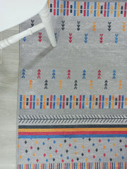 Gri ve Çok Renkli Geometrik Desenli Modern Yolluk