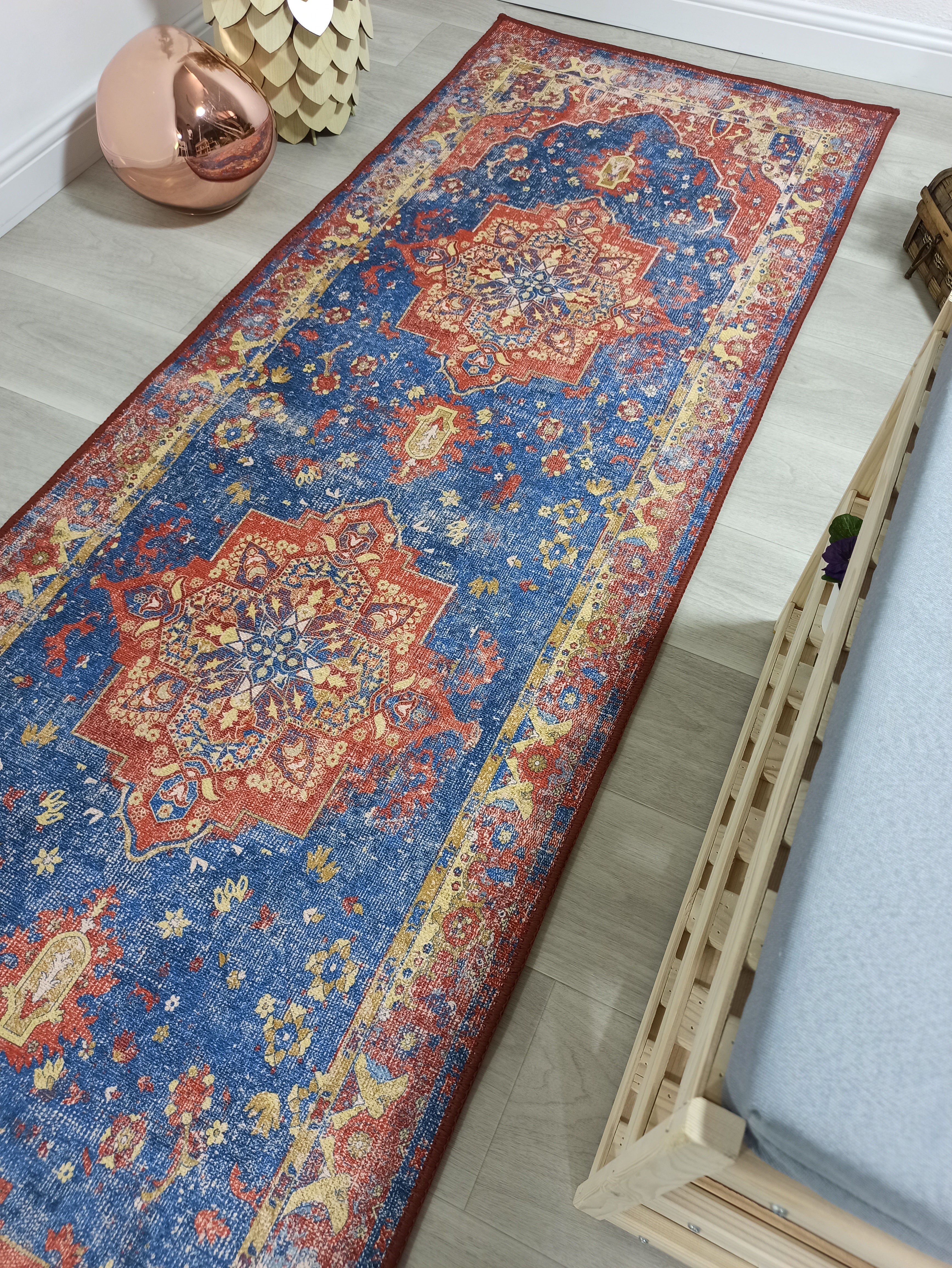 Mavi ve Kiremit Medalyonlu Vintage Yolluk