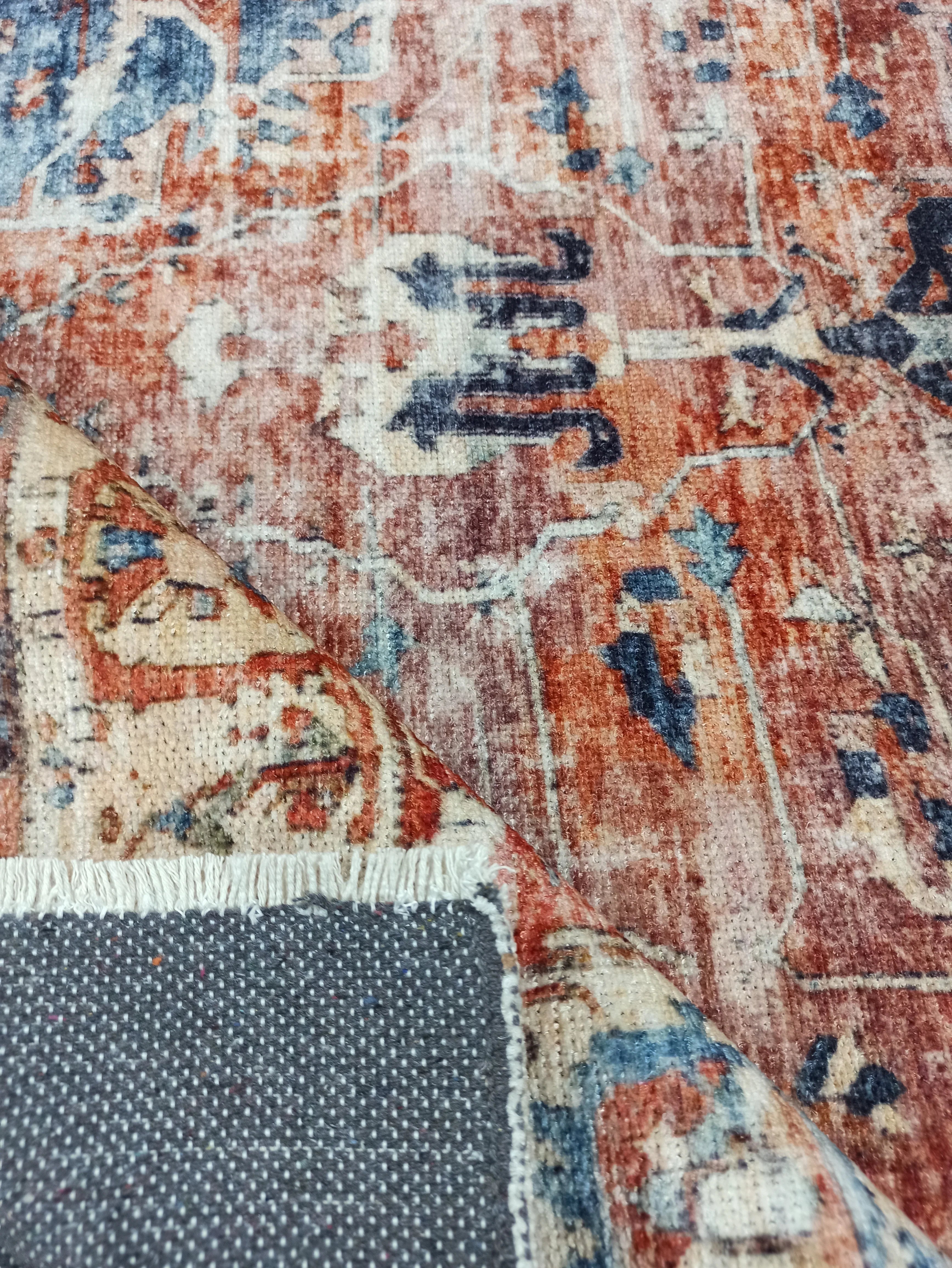 Pas Kırmızısı ve Lacivert Medalyonlu Vintage Halı