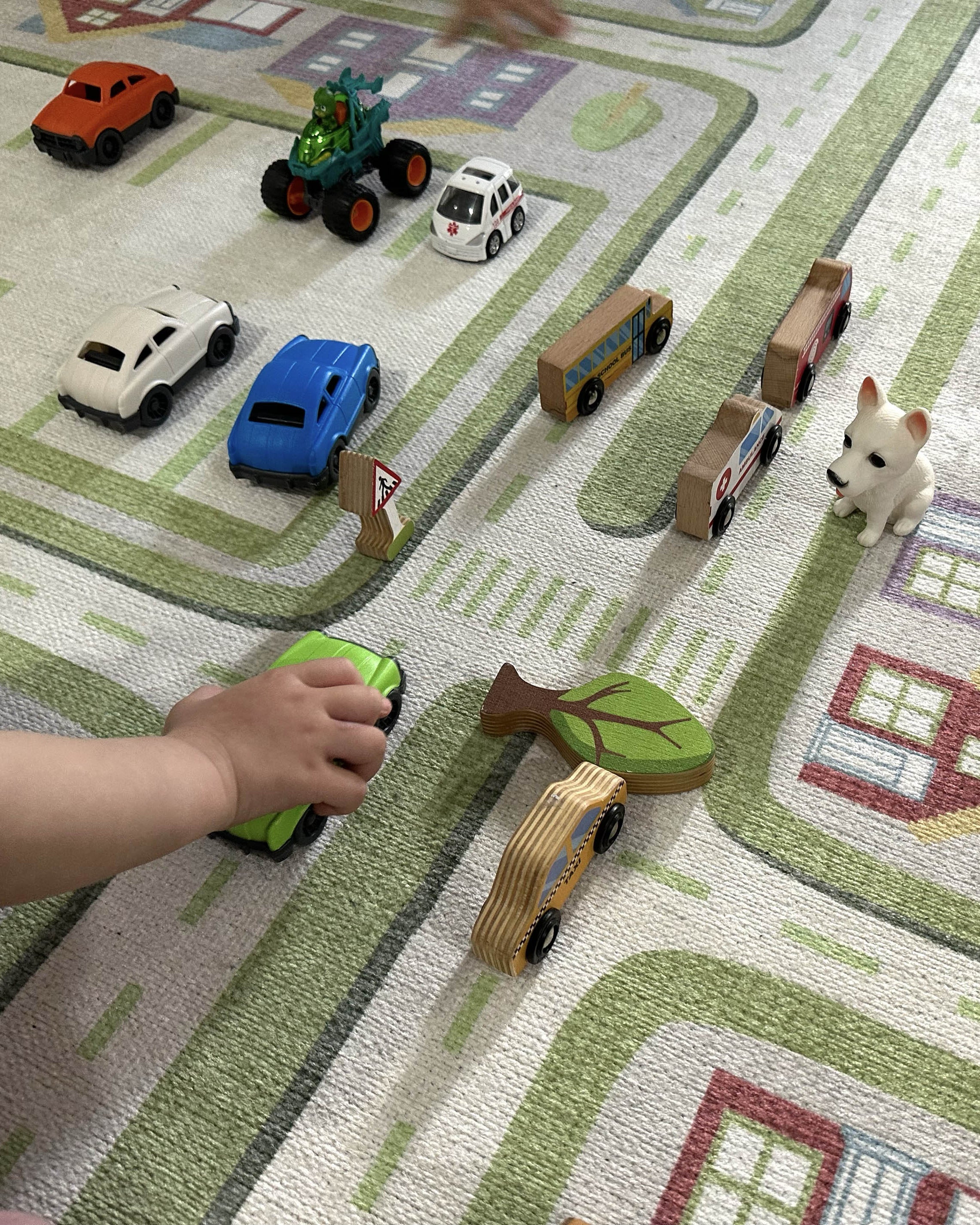 Kinderteppich mit Verkehrsmotiv