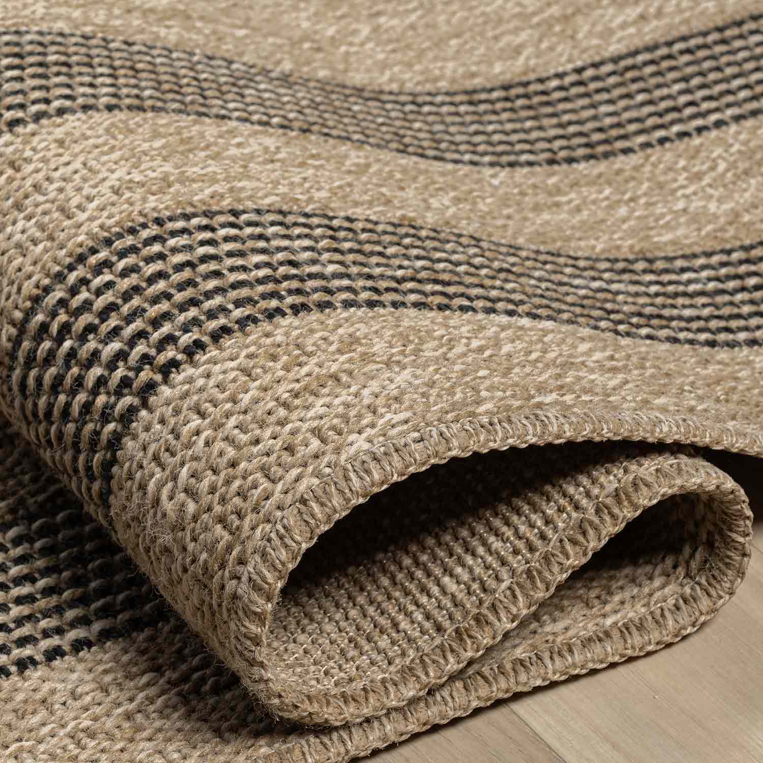 Bej Siyah Dikdörtgen Desenli Modern Halı