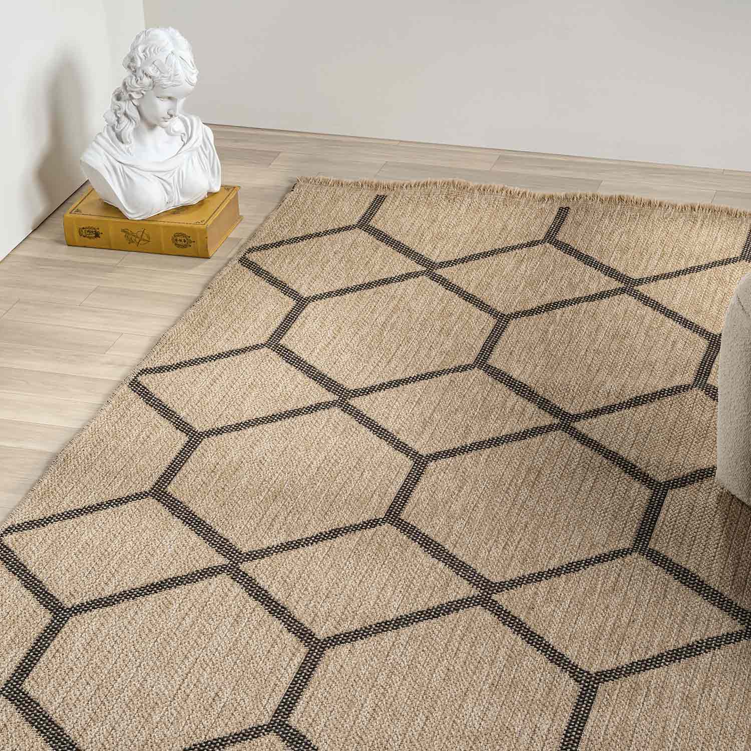 Siyah Bej Altıgen Geometrik Modern Jüt Görünümlü Halı