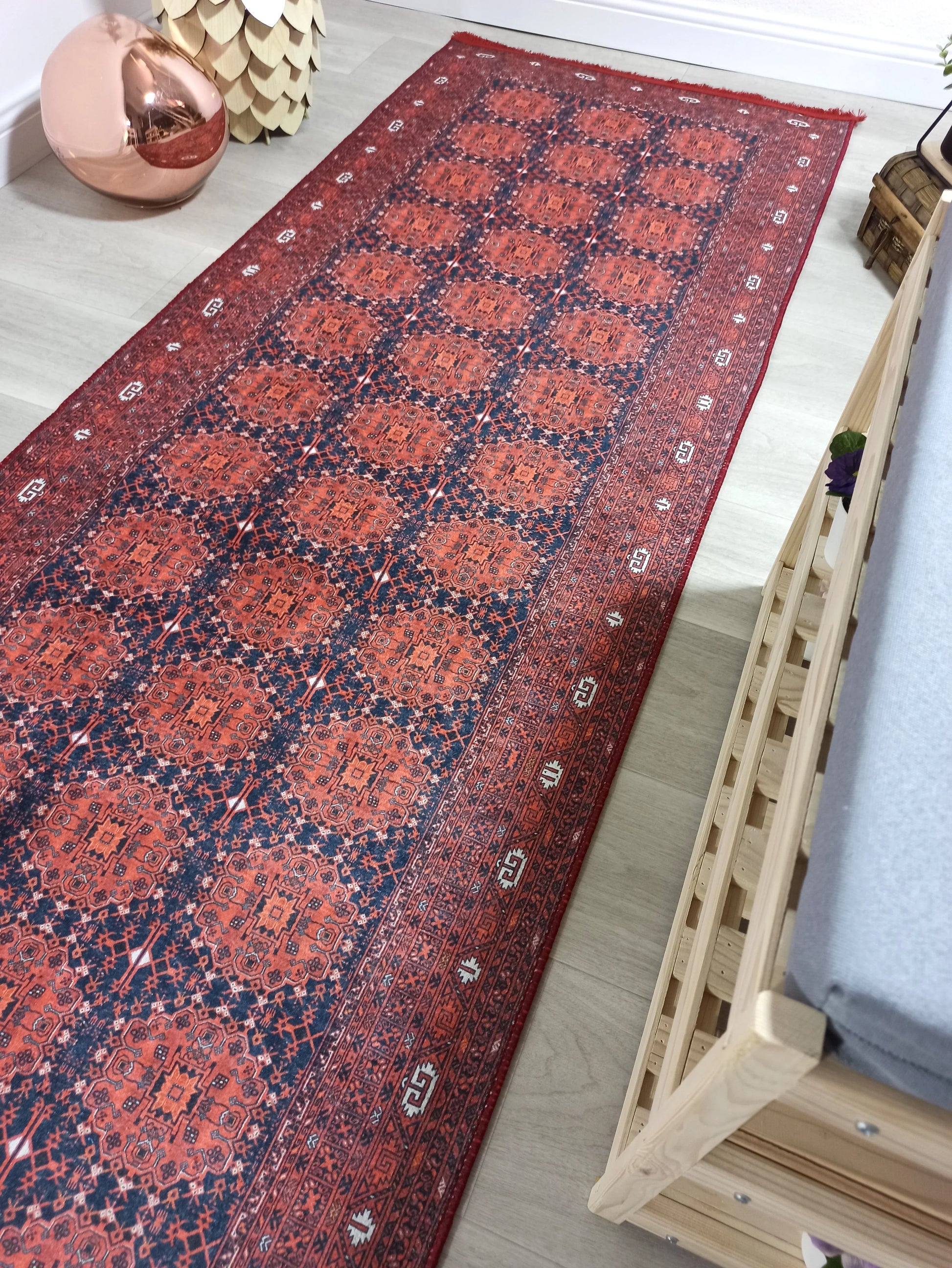 İran Kırmızı Geometrik Desenli Halı-Pera Halı