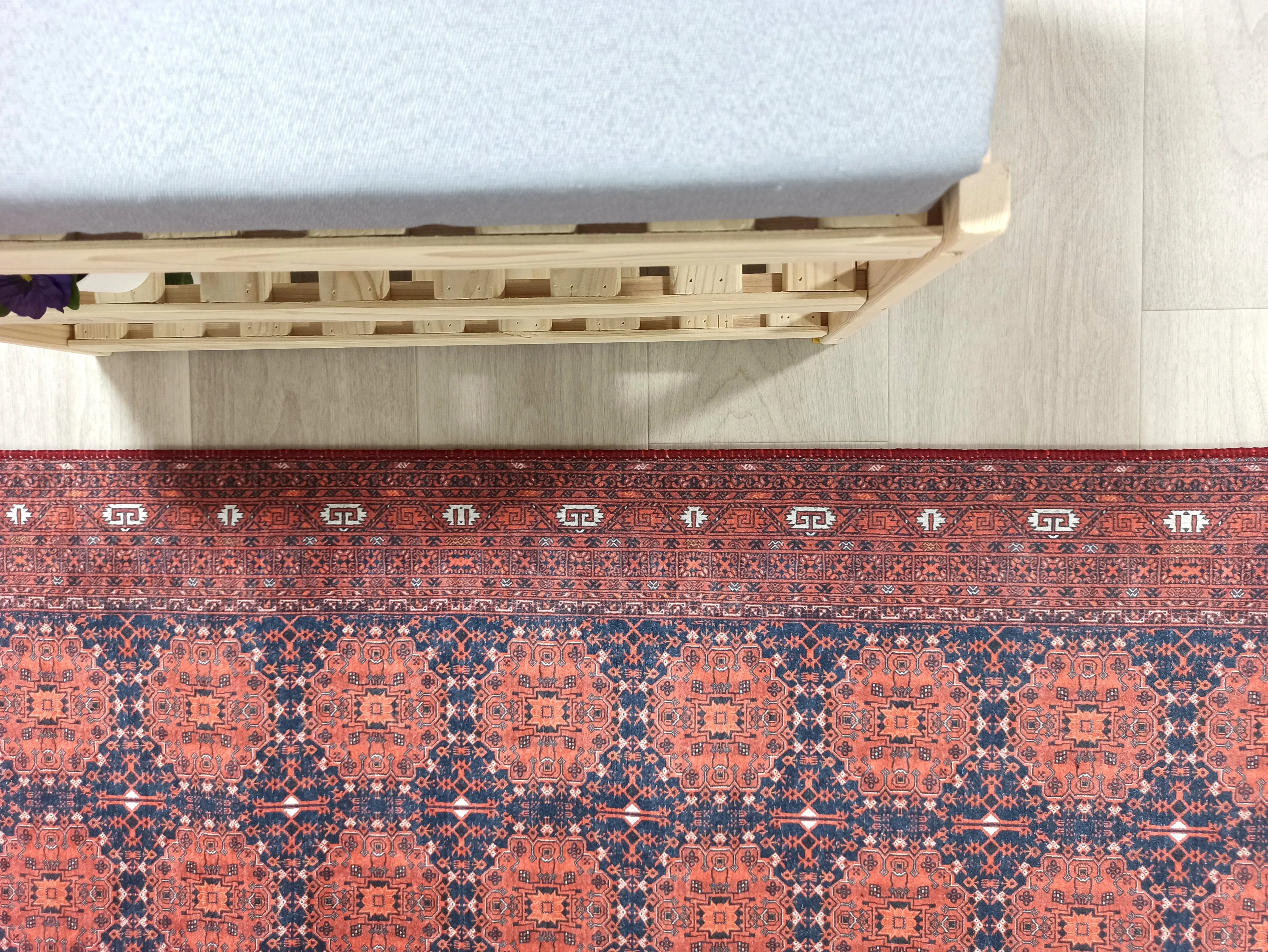 İran Kırmızı Geometrik Desenli Halı-Pera Halı