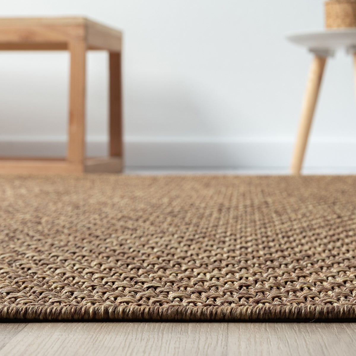 Kahve Toprak Tonlarında Hasır Dokulu Modern Halı-Pera Halı