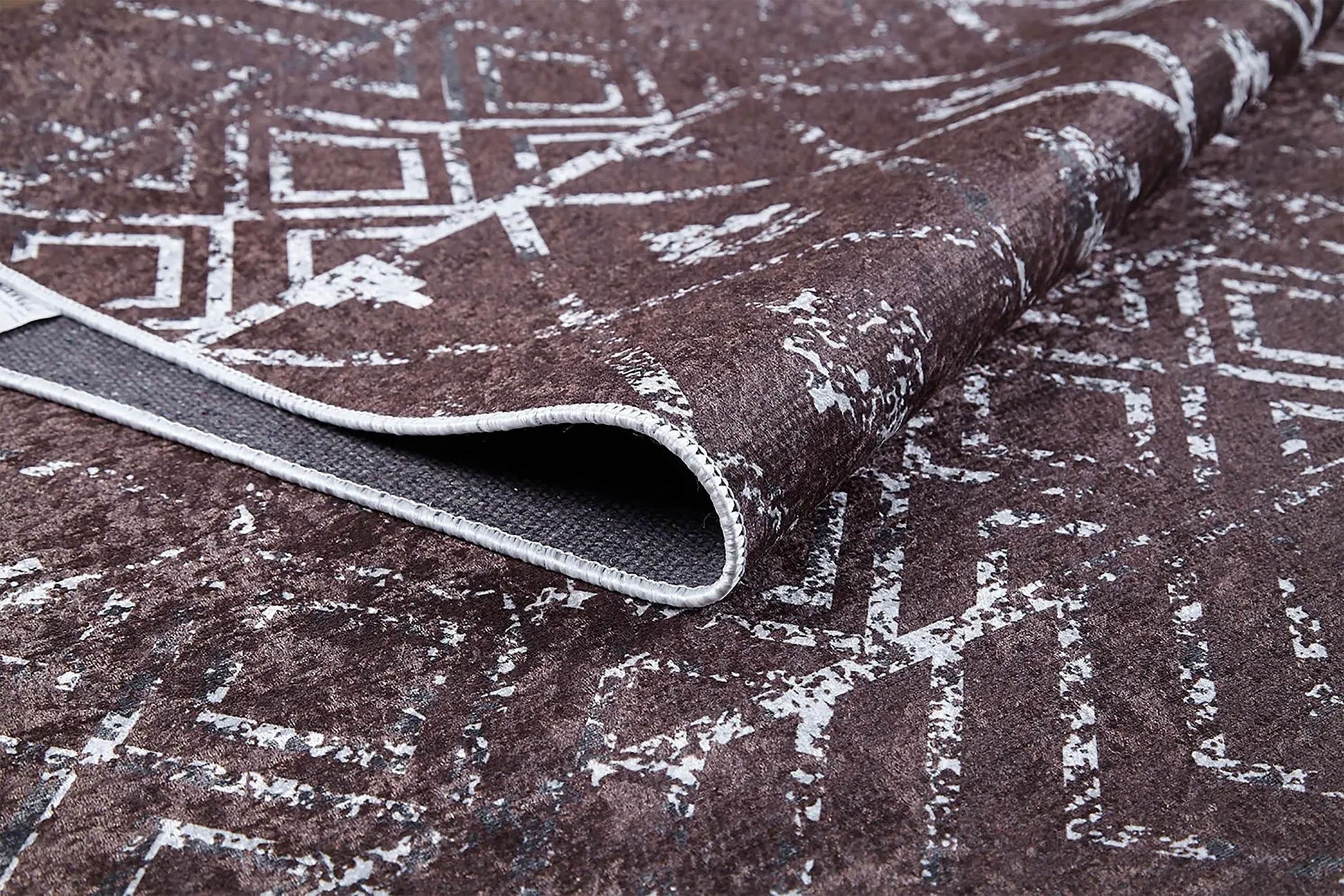 Kahverengi Geometrik Antika Benzersiz Vintage Halı-Pera Halı