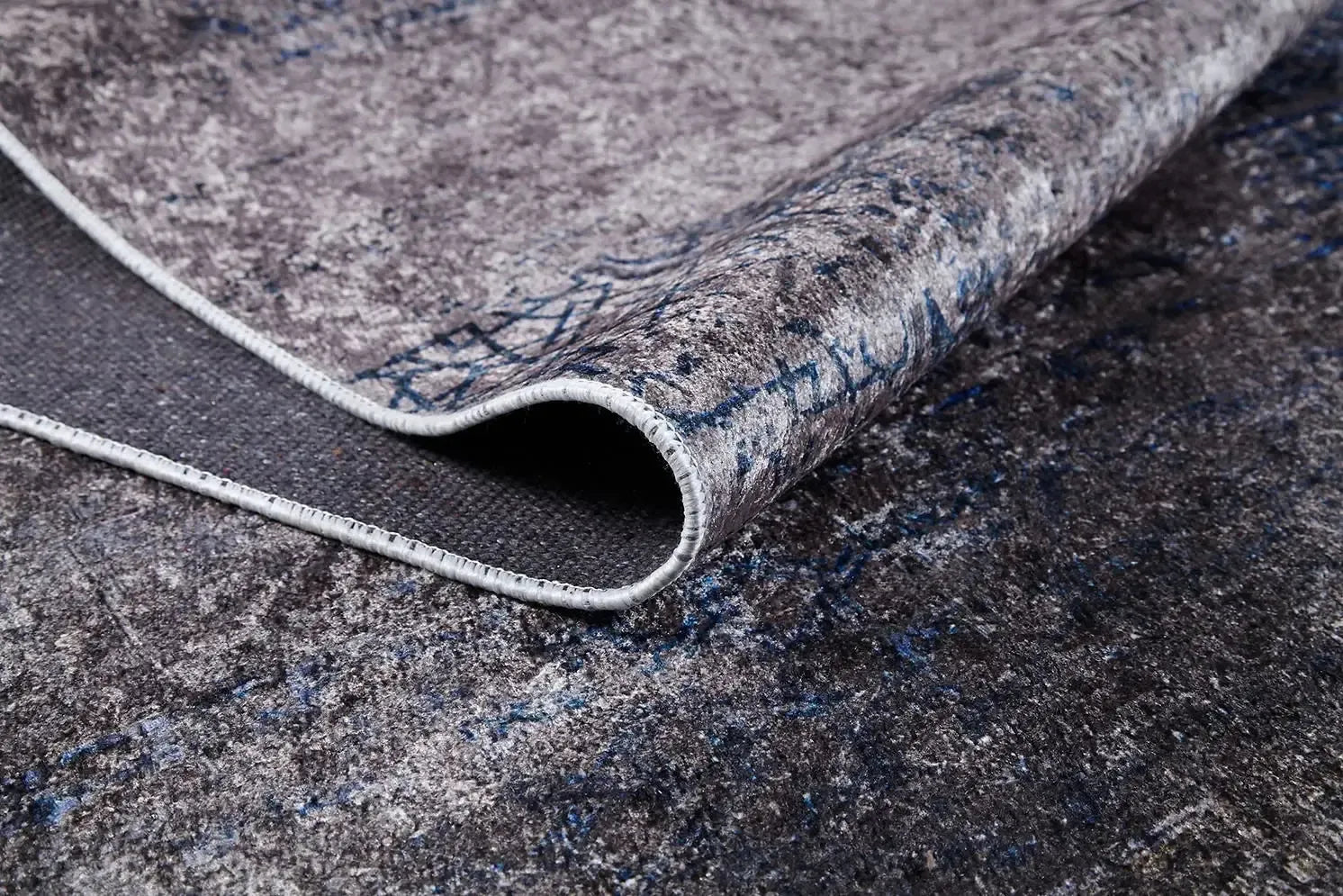 Kahverengi Lacivert Detaylı Modern Halı-Pera Halı