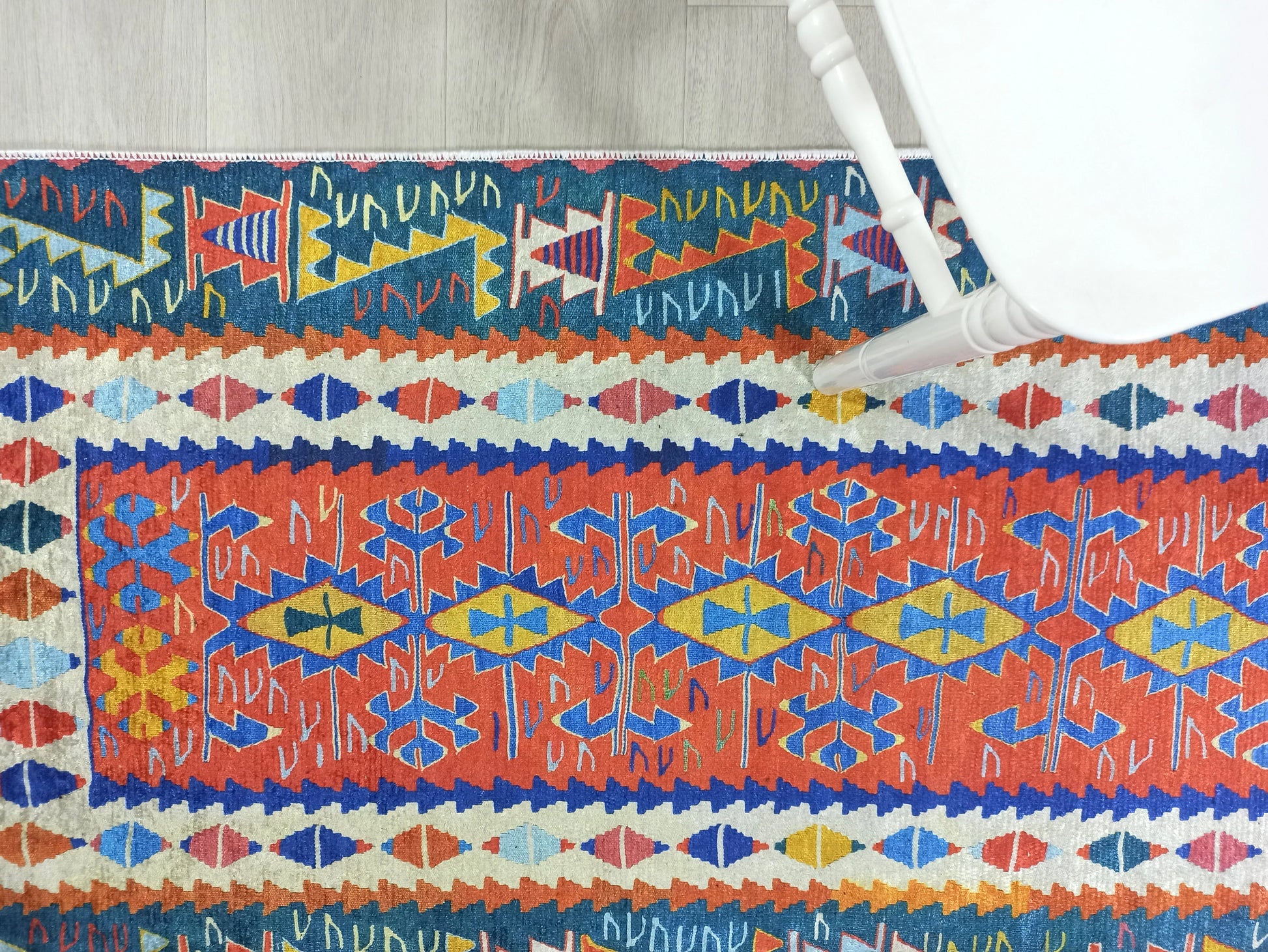 Kilim Tarzı Çok Renkli Modern Çizgili Halı-Pera Halı