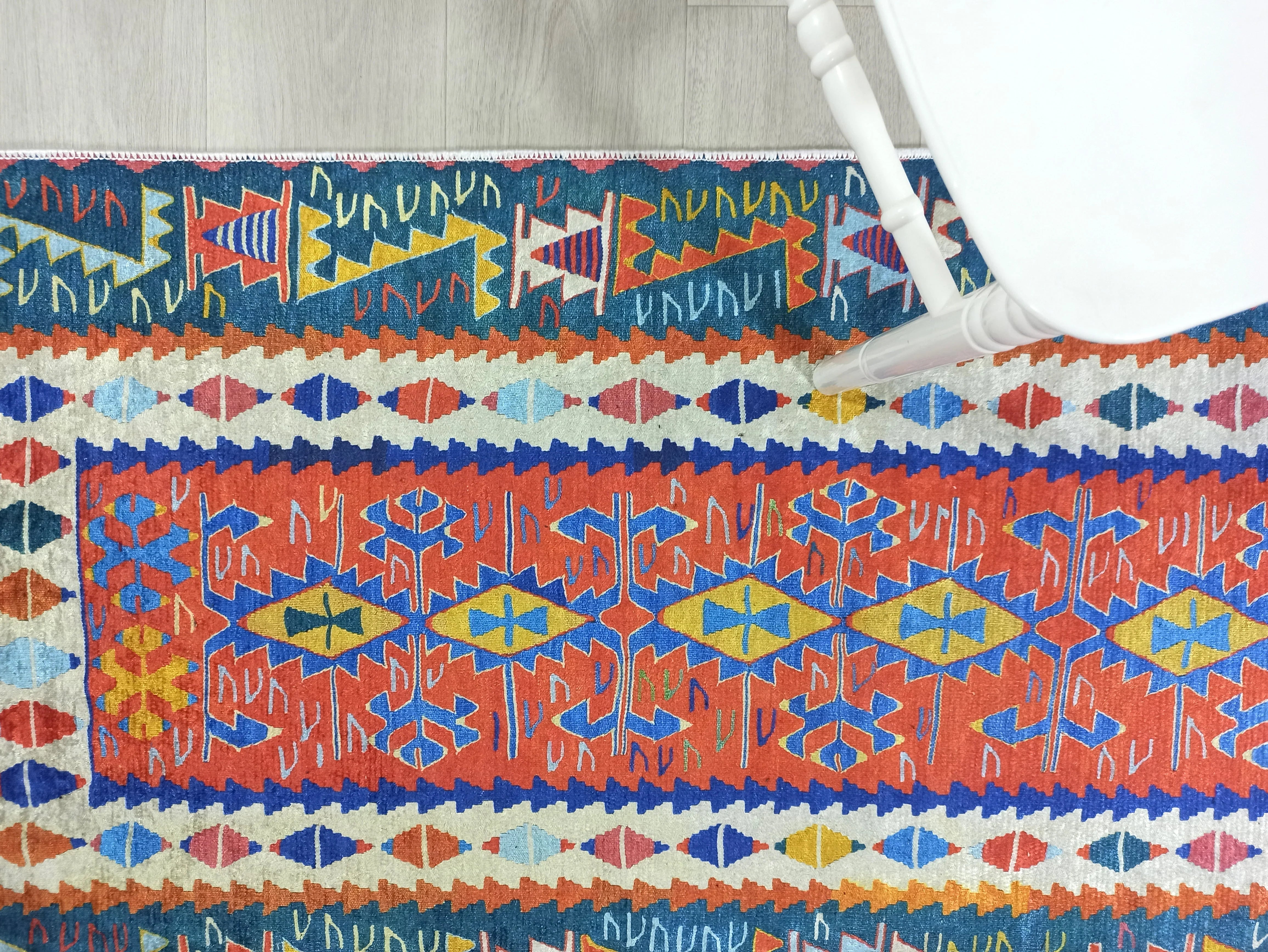 Kilim Tarzı Çok Renkli Modern Çizgili Halı-Pera Halı