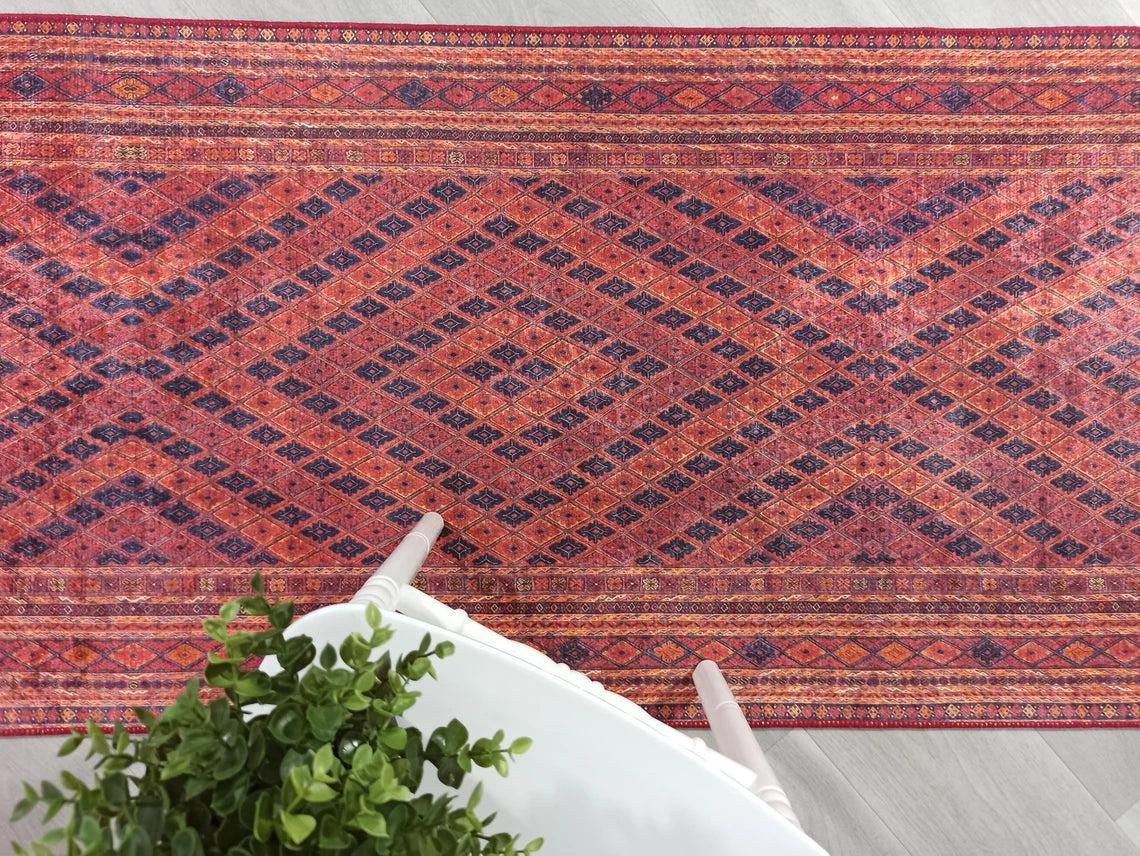 Kiremit Kırmızı ve Lacivert Geometrik Desenli Anadolu Kilim Halı-Pera Halı