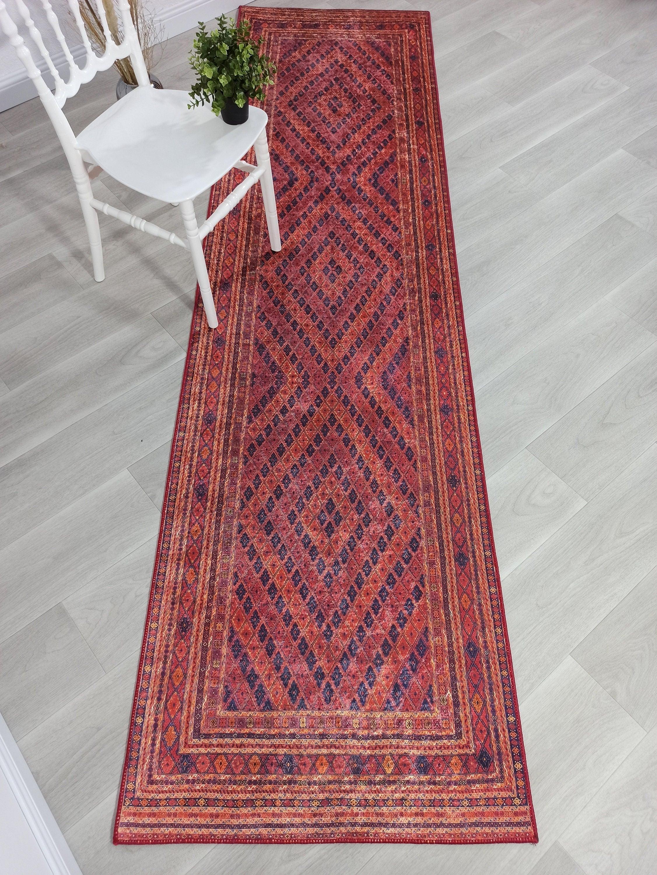 Kiremit Kırmızı ve Lacivert Geometrik Desenli Anadolu Kilim Halı-Pera Halı