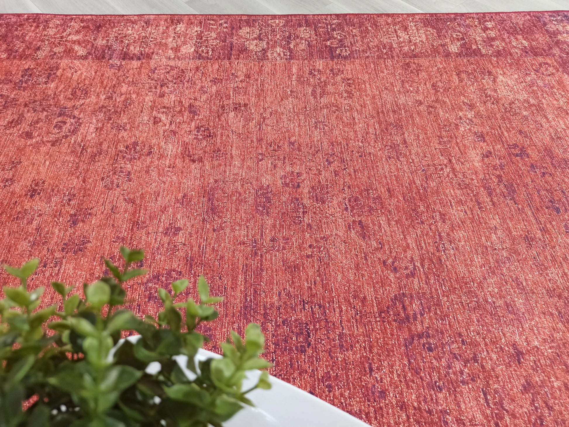 Kırmızı Eskitme Bordo Klasik Desenli Vintage Salon Halısı