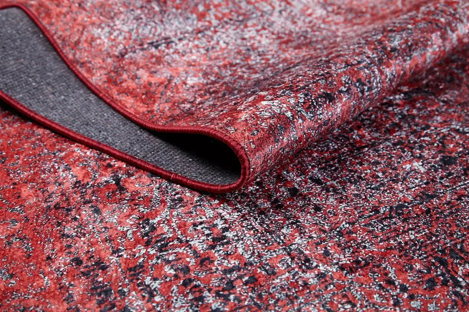 Kırmızı Nar Çiçeği Eskitme Efektli Halı-Pera Halı
