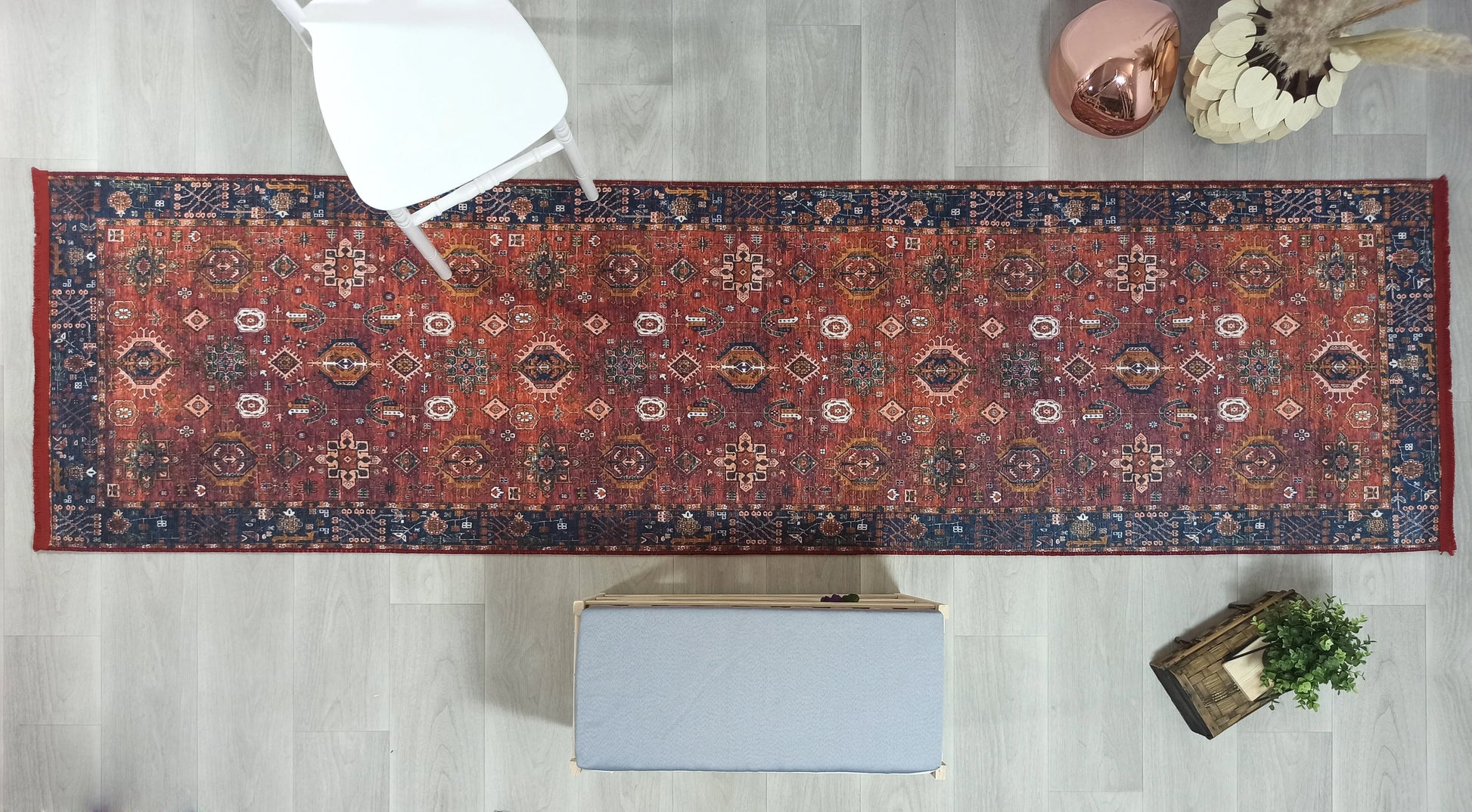 Kırmızı Uşak Vintage Antik Halı-Pera Halı