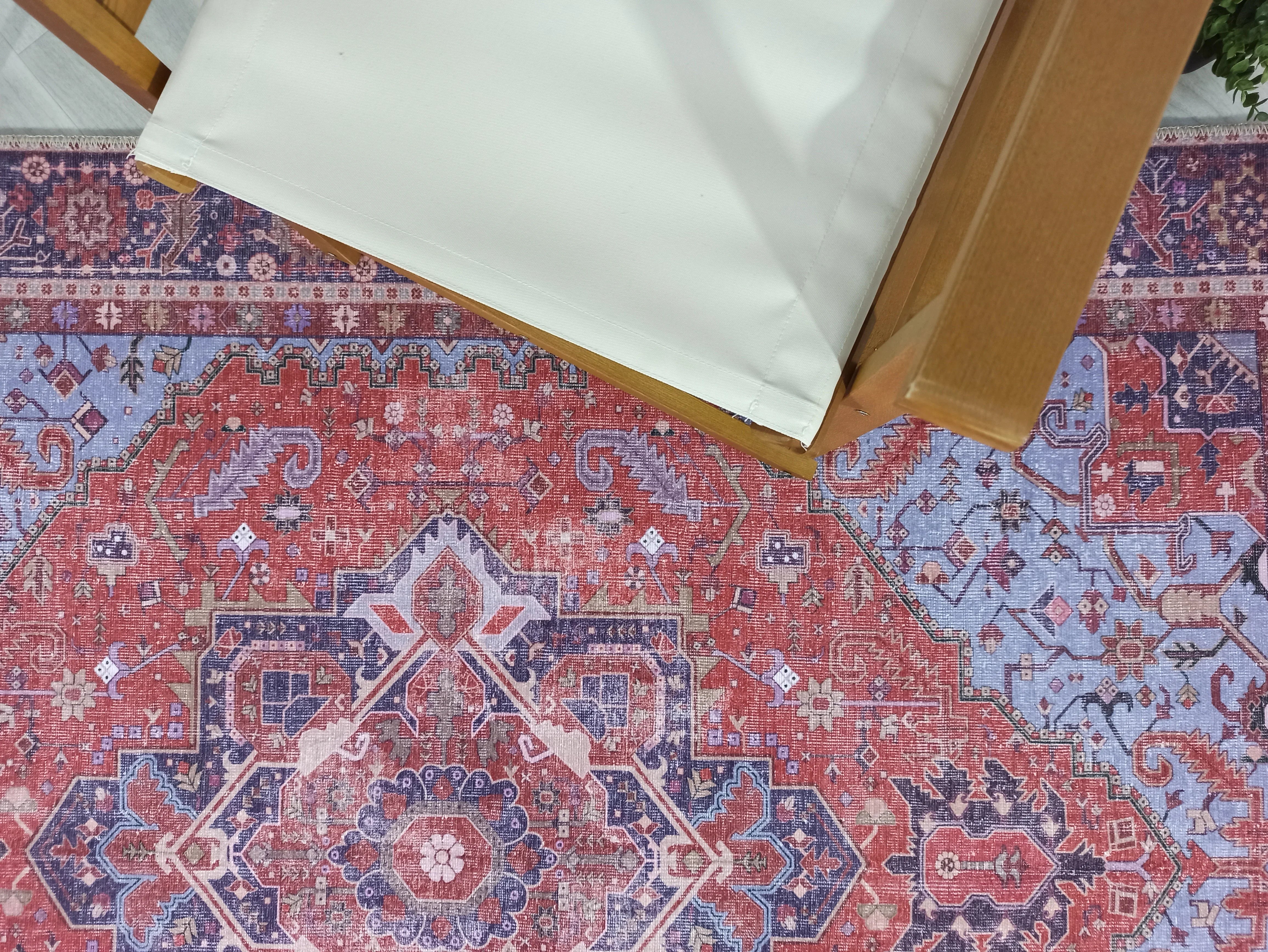 Kırmızı ve Mavi Madalyon Desenli Vintage Halı-Pera Halı