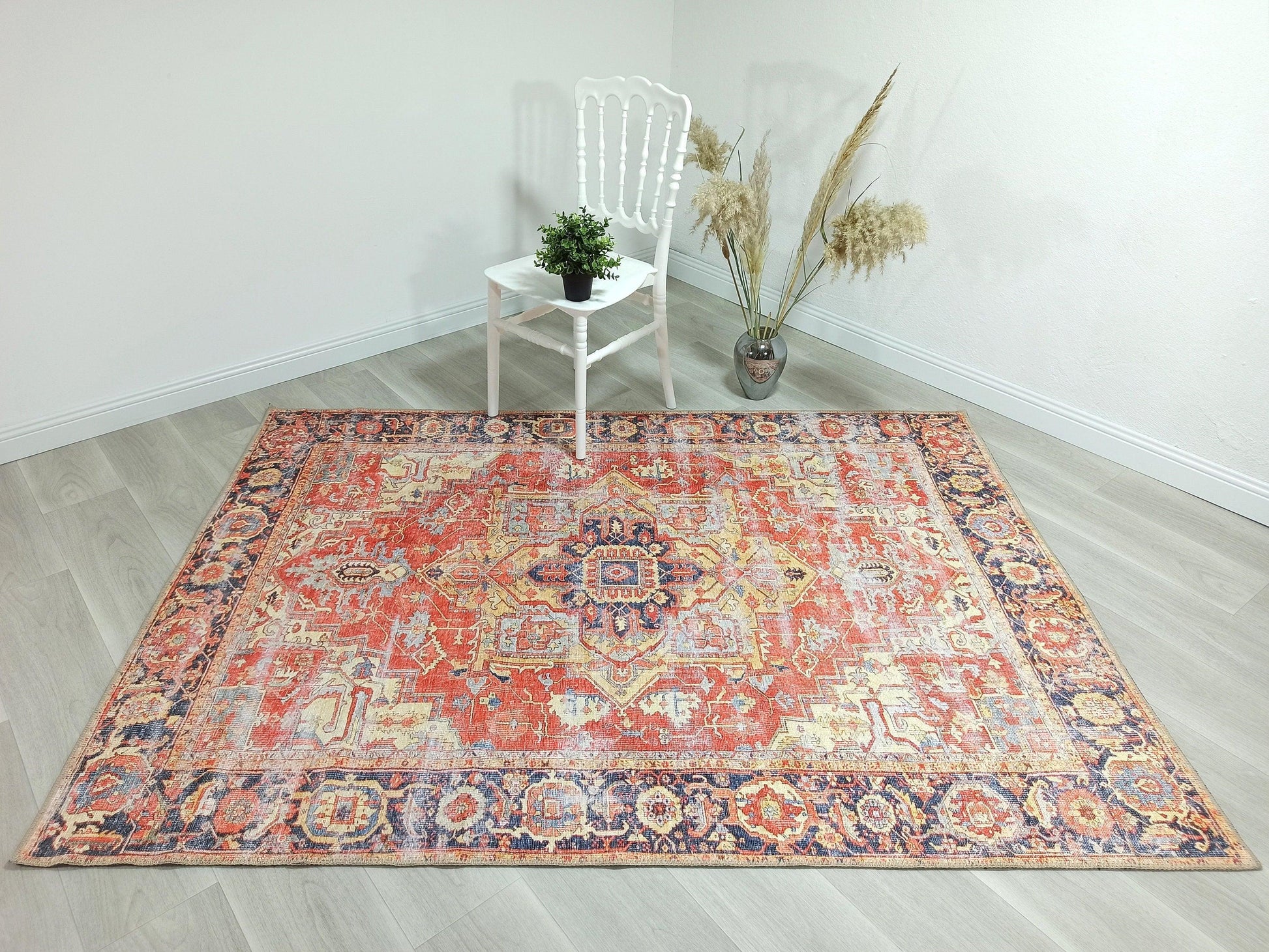 Kırmızı ve Mavi Madalyon Desenli Vintage Halı-Pera Halı