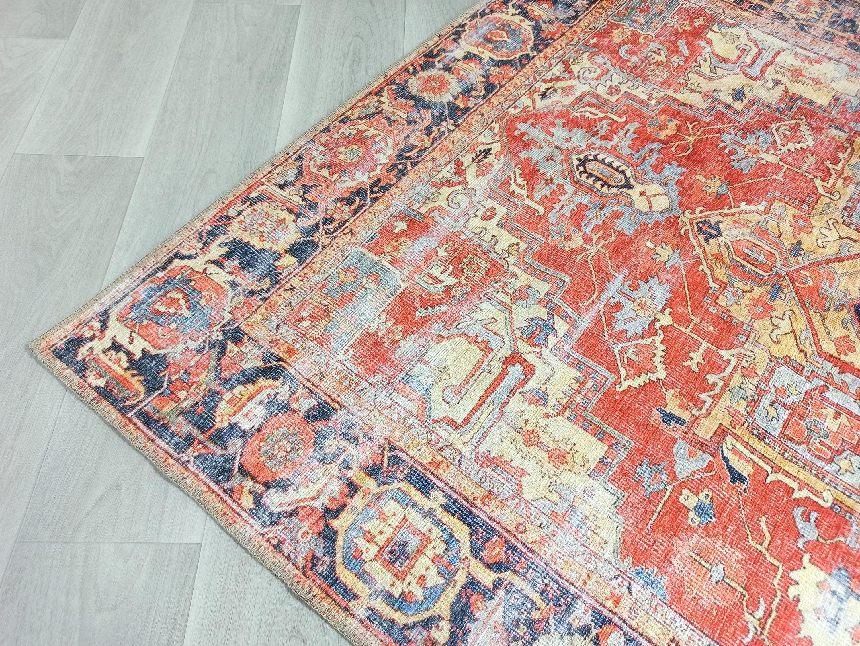 Kırmızı ve Mavi Madalyon Desenli Vintage Halı-Pera Halı