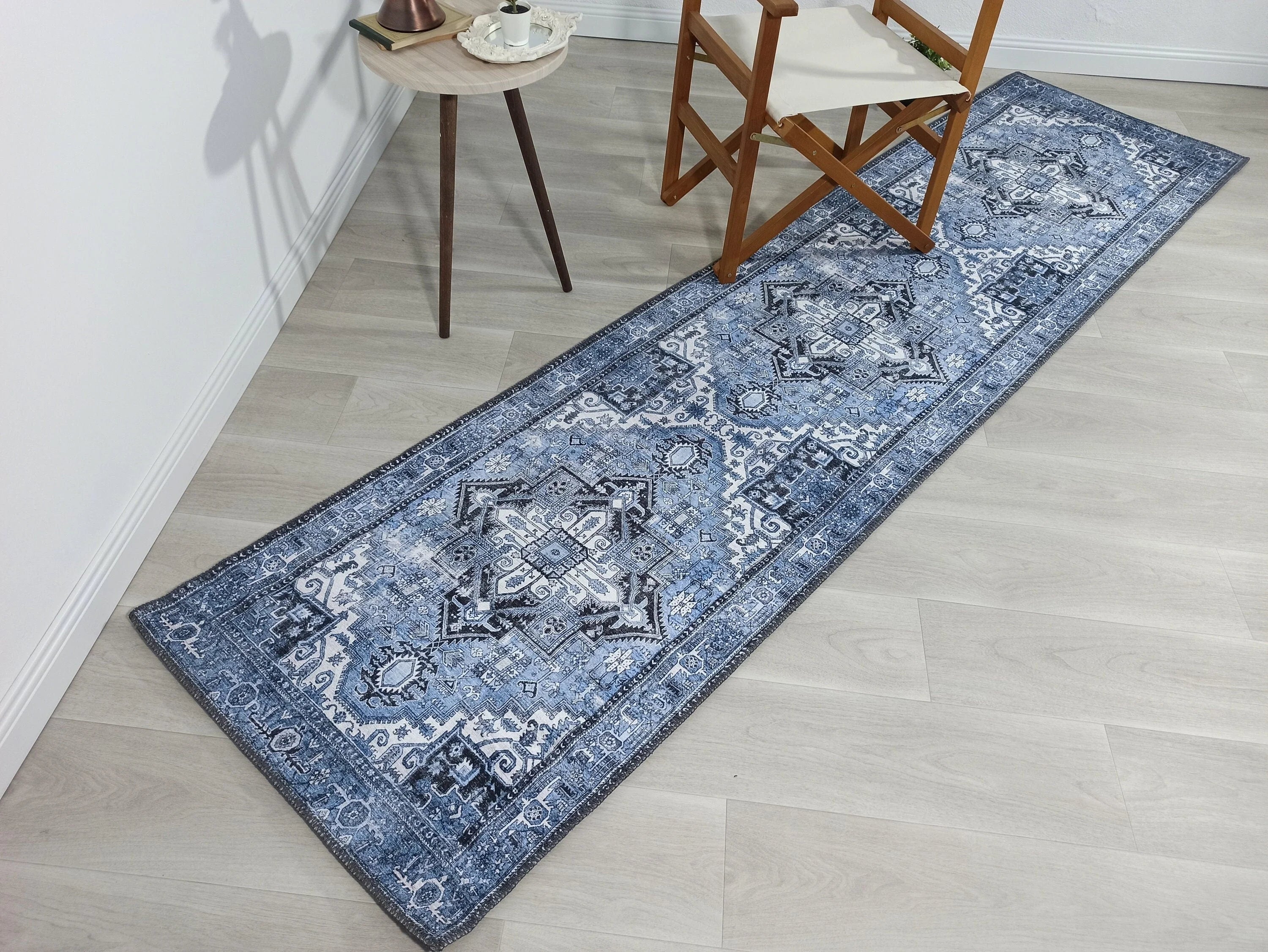 Grauer Vintage-Teppich mit geometrischem Muster