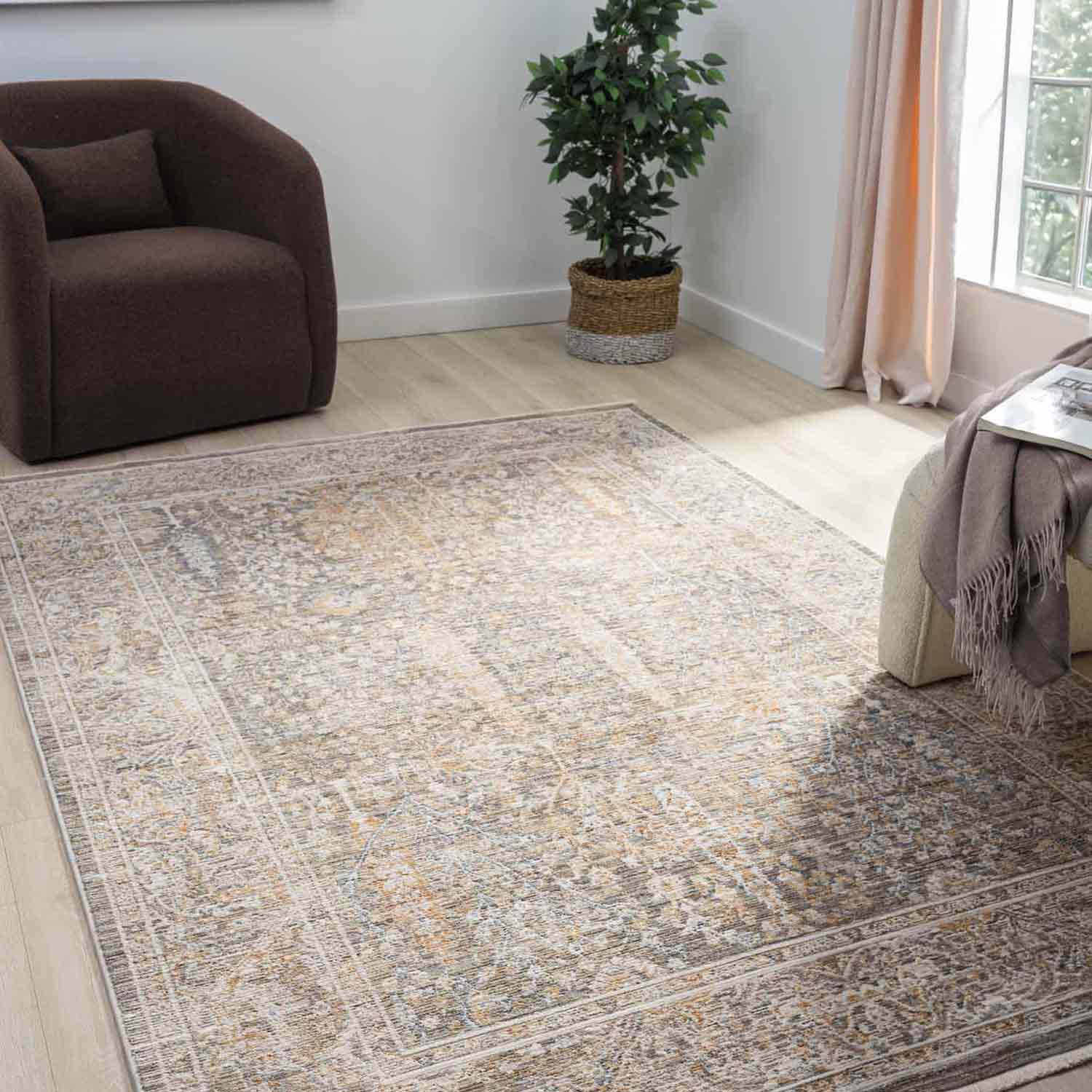 Koyu Bej Kahve Çok Renkli Klasik Eskitme Desenli Halı-Pera Halı