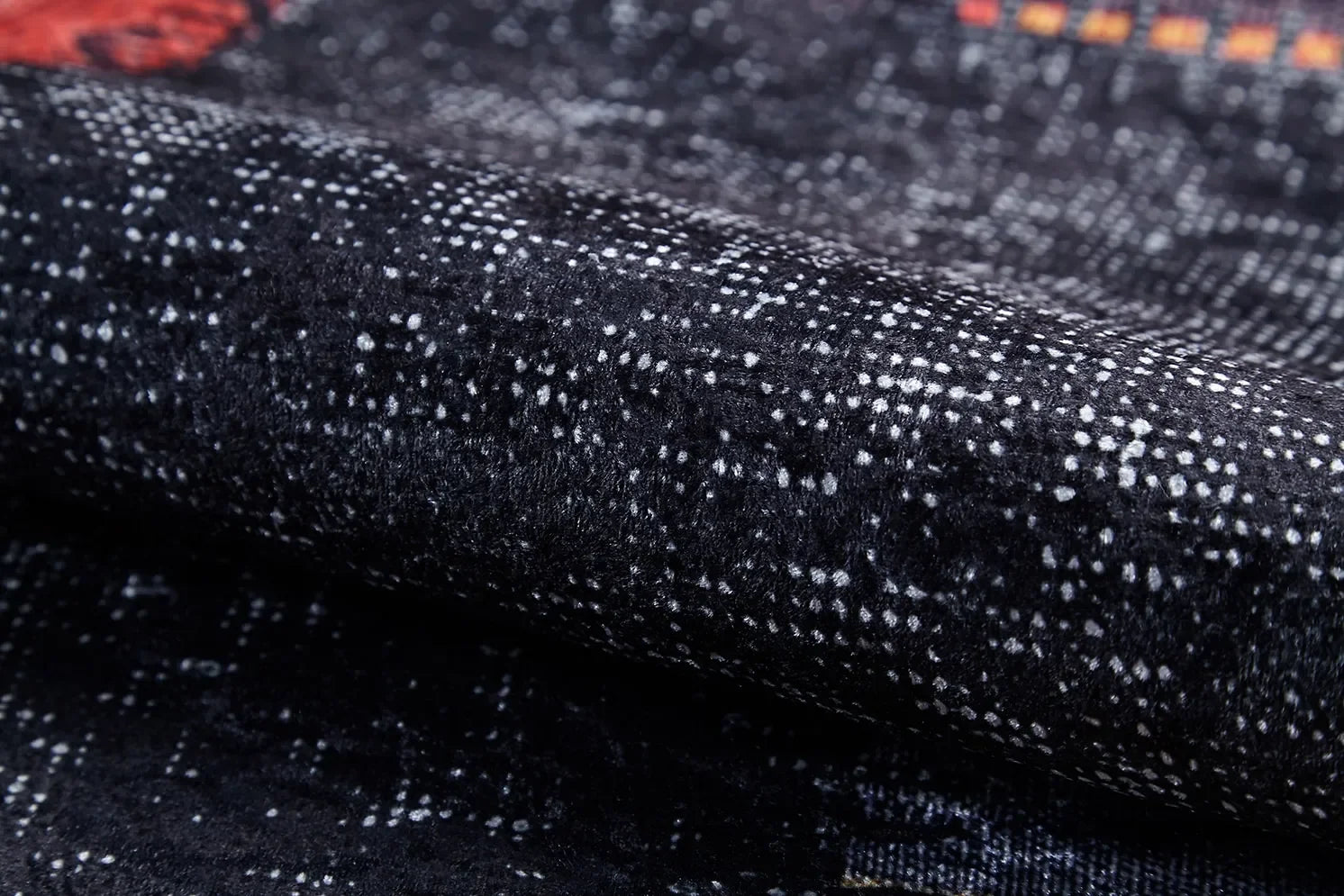 Koyu Füme Siyah Etnik Patchwork Halı-Pera Halı