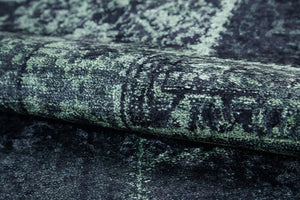 Koyu Yeşil Haki Patchwork Görünümlü Halı